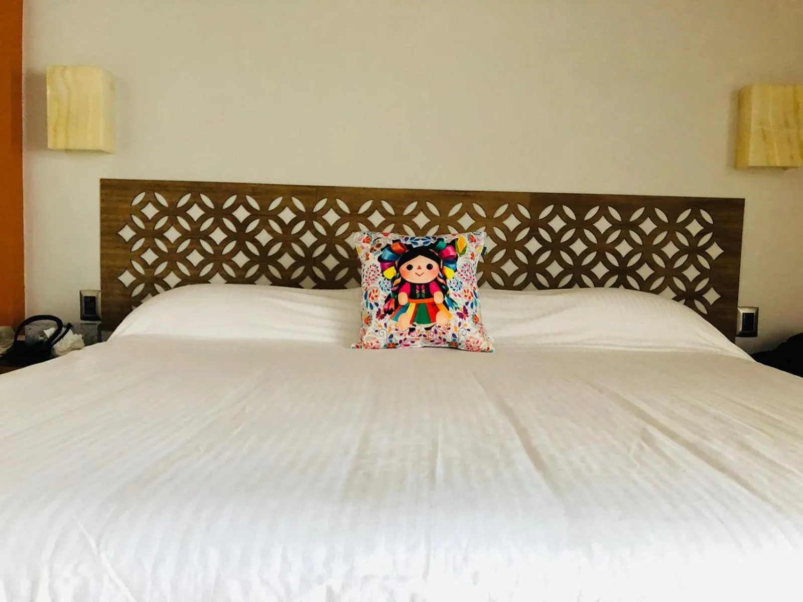 Bed in Hotel La Mansión