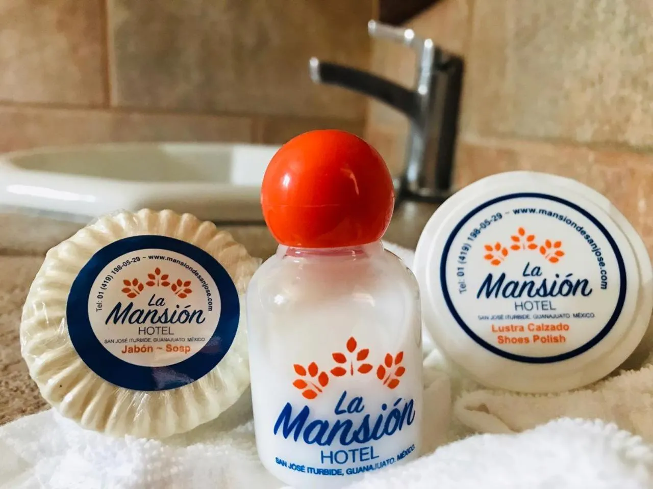 Property logo or sign in Hotel La Mansión