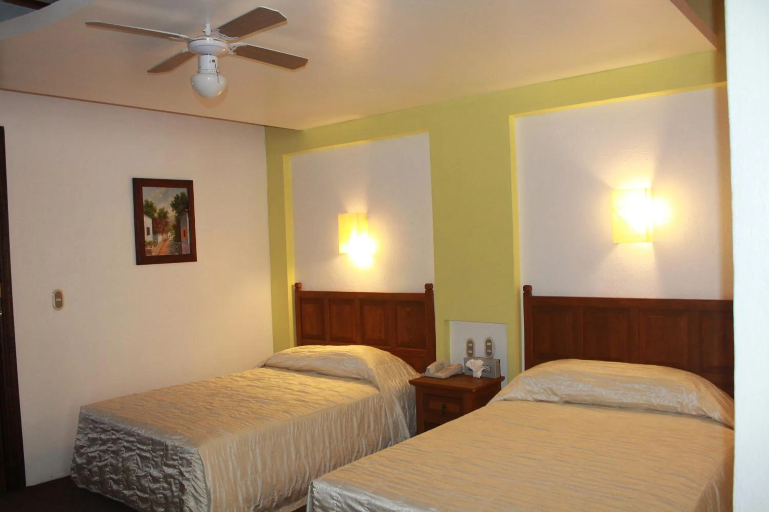 Bedroom, Bed in Hotel La Mansión