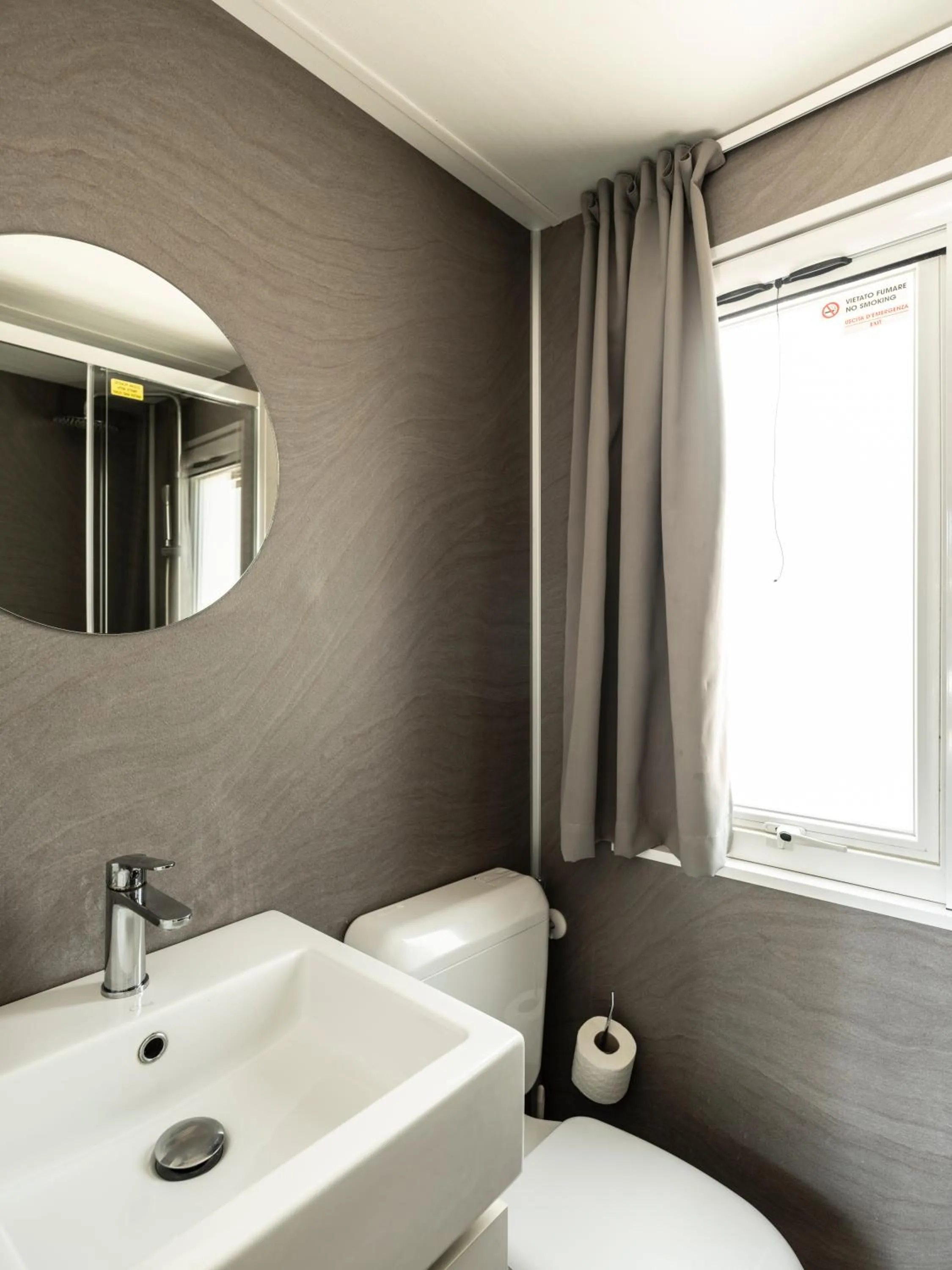 Bathroom in Zaton Holiday Resort Camping Homes