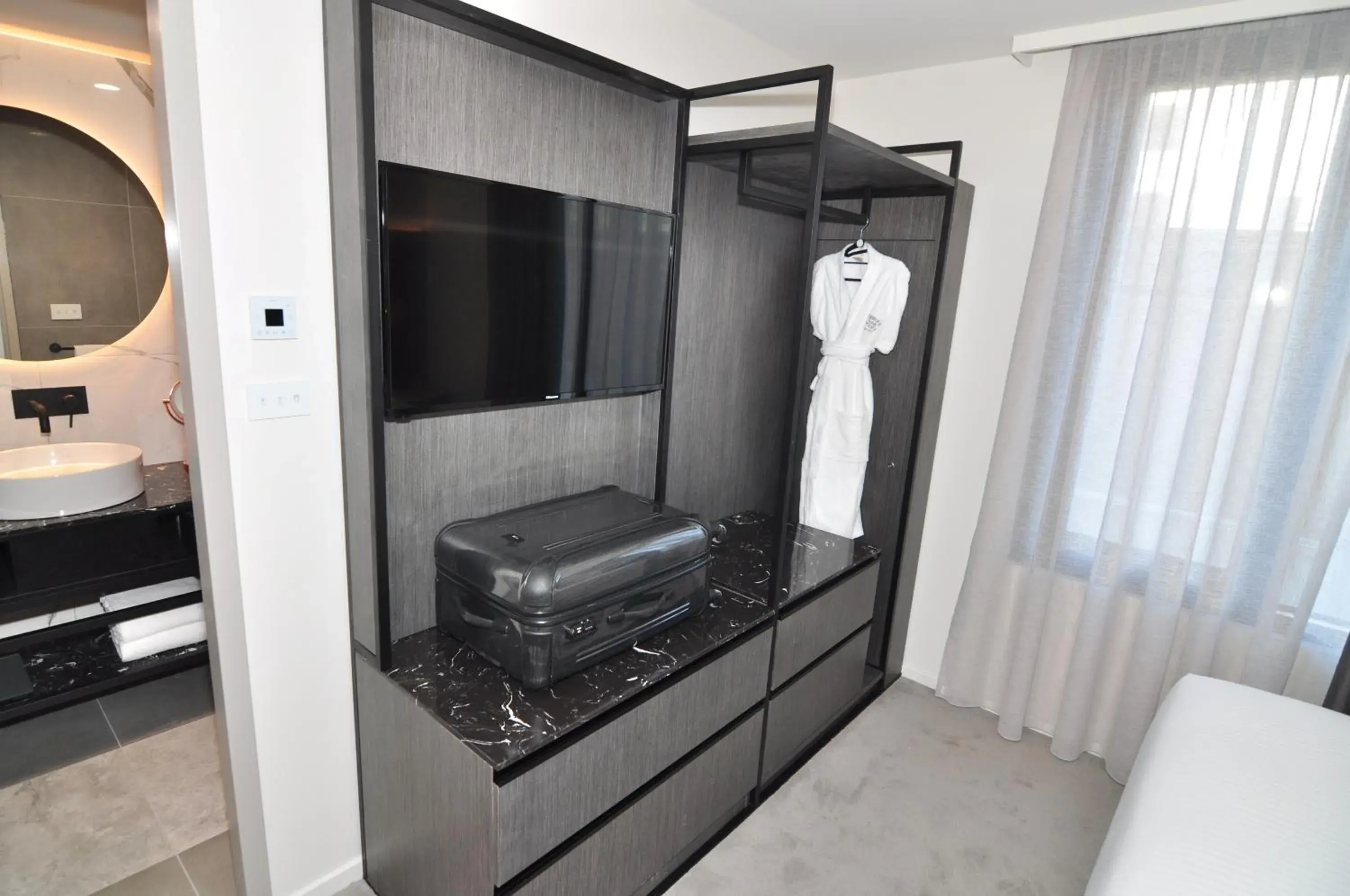 One-Bedroom Apartment in Deco Hotel Canberra One-Bedroom Apartment in Deco Hotel Canberra