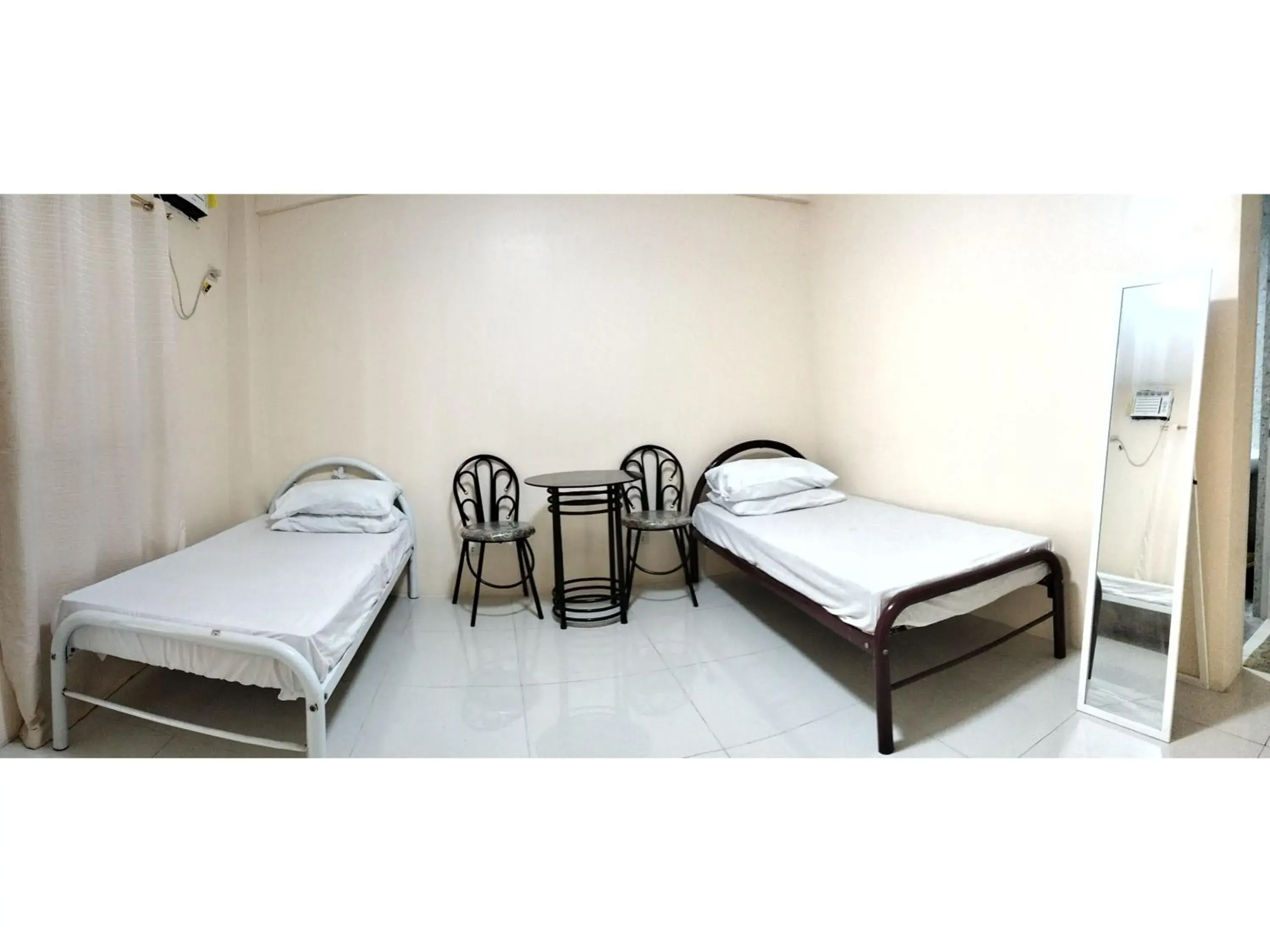 Standard Twin Room in OYO 800 Ddd Habitat Dormtel Bacolod Standard Twin Room in OYO 800 Ddd Habitat Dormtel Bacolod