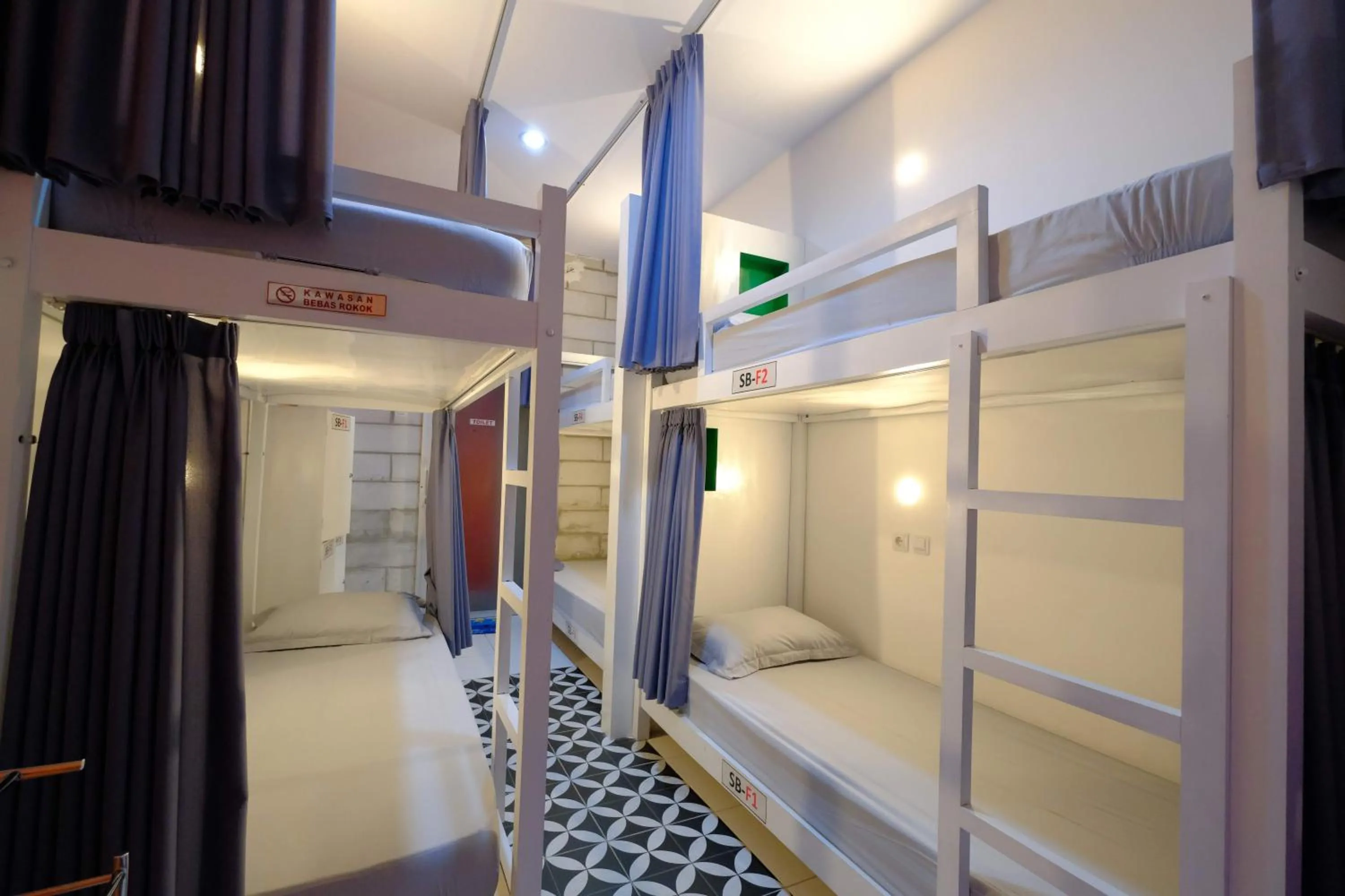 Bed in Home Addicts Hostel