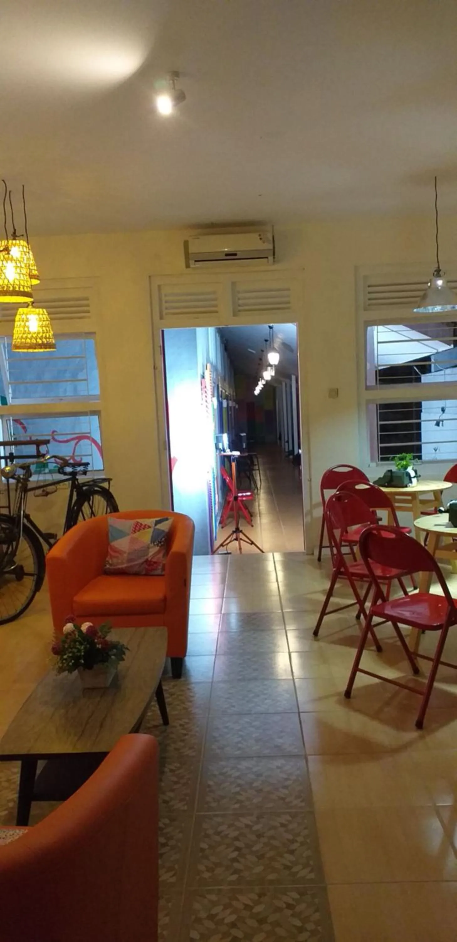 Night in Home Addicts Hostel