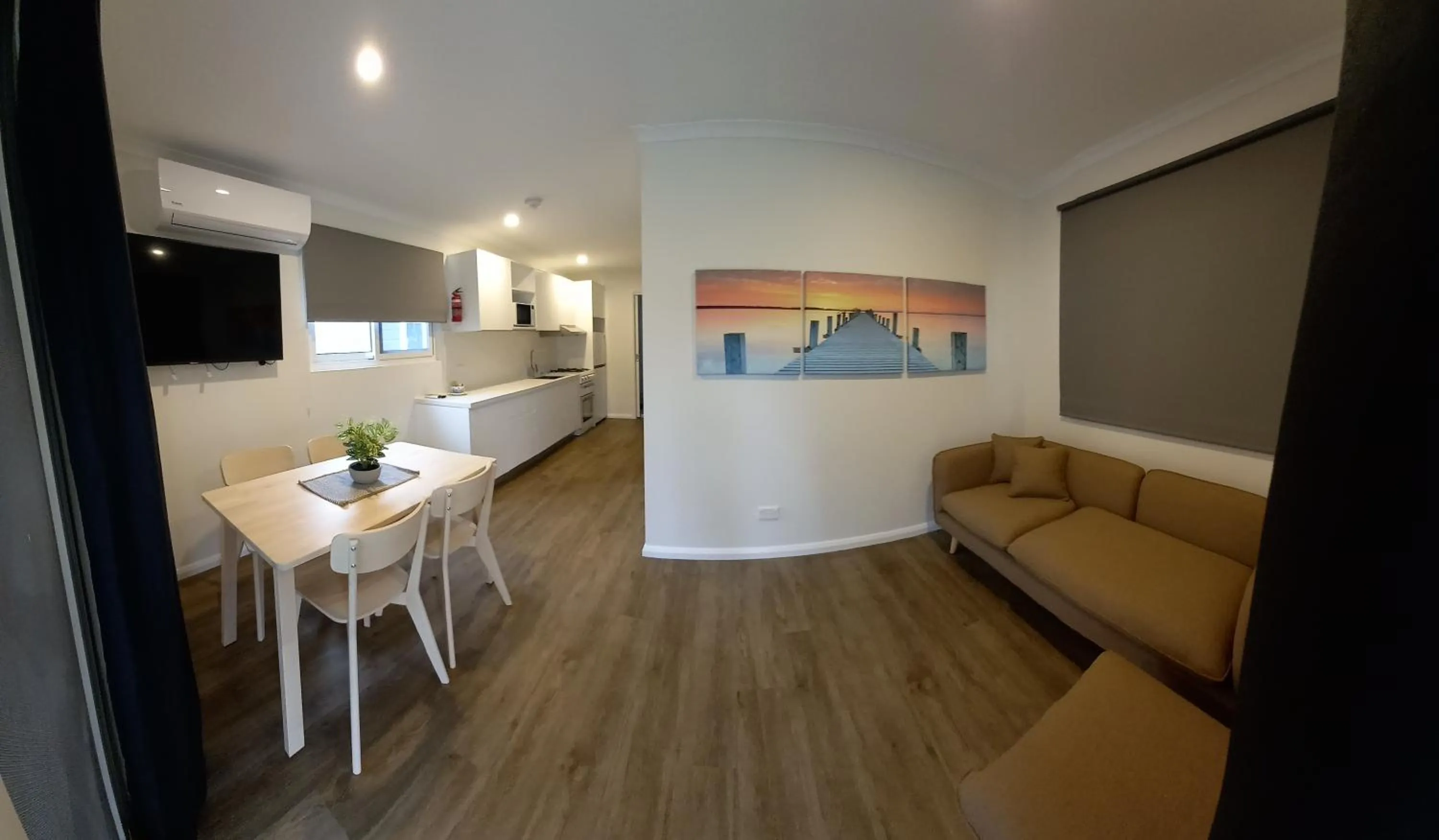 Kitchen or kitchenette in Young Caravan and Tourist Park