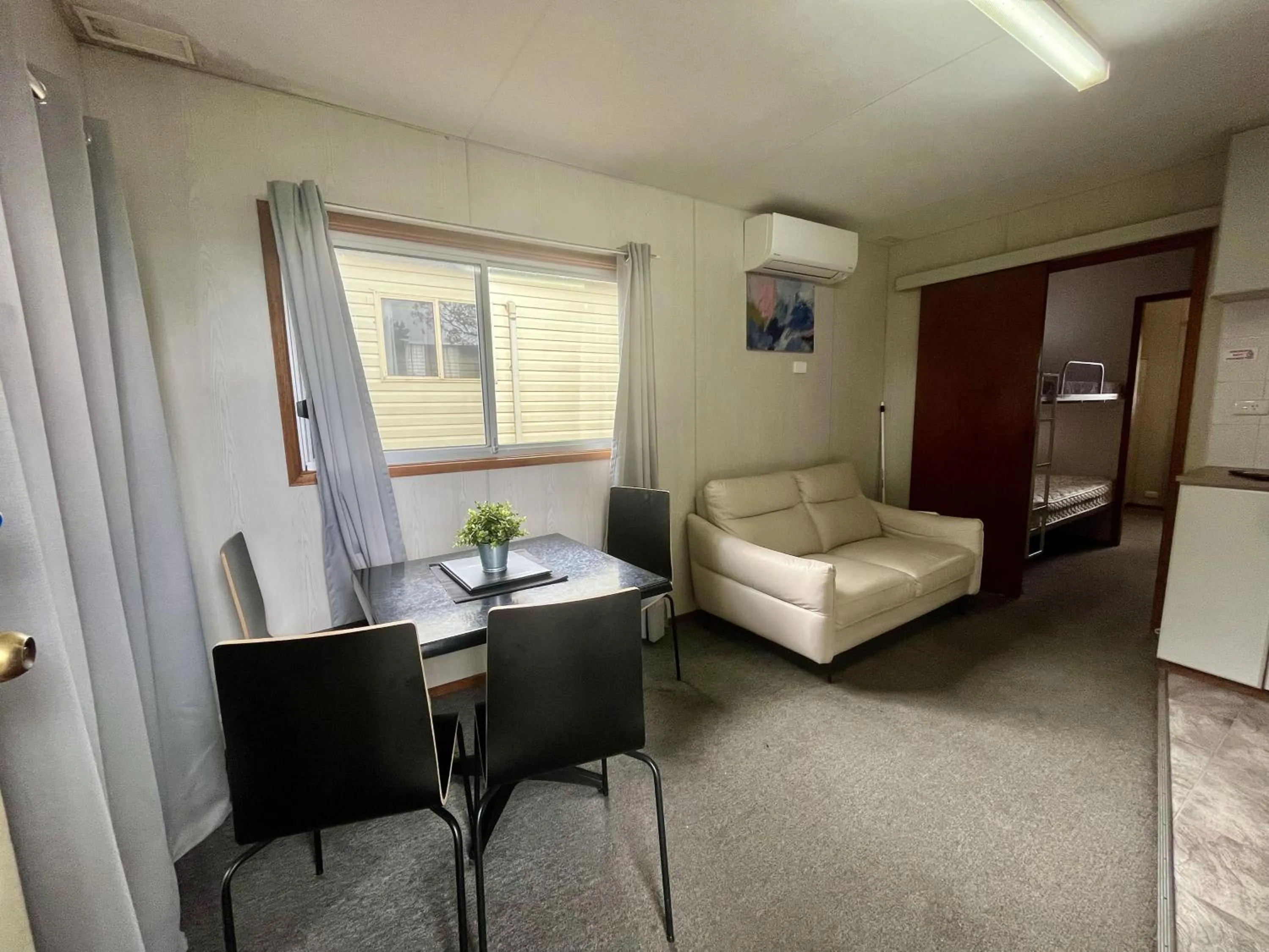 Living room in Young Caravan and Tourist Park