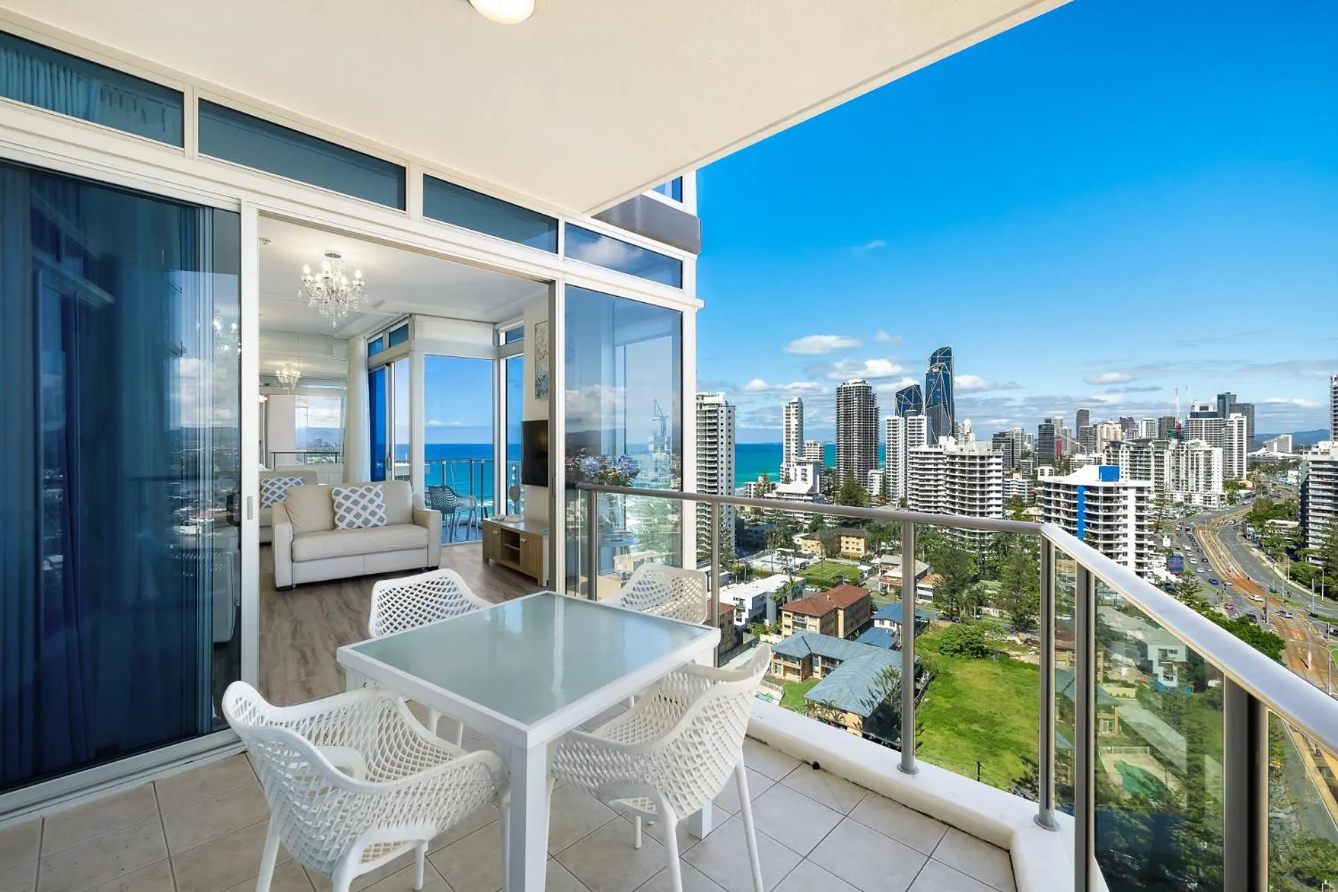 Artique Surfers Paradise - Official