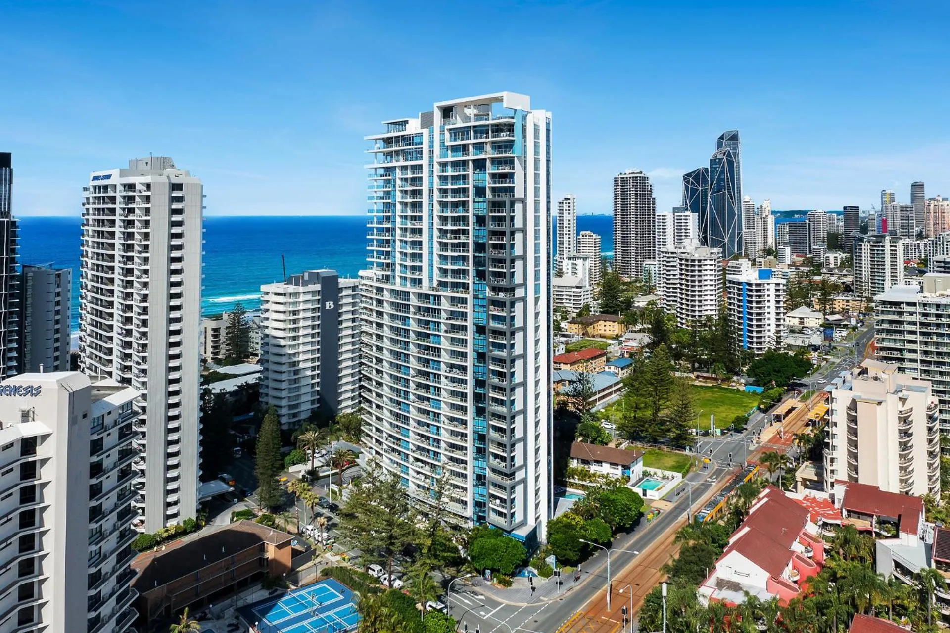 Artique Surfers Paradise - Official