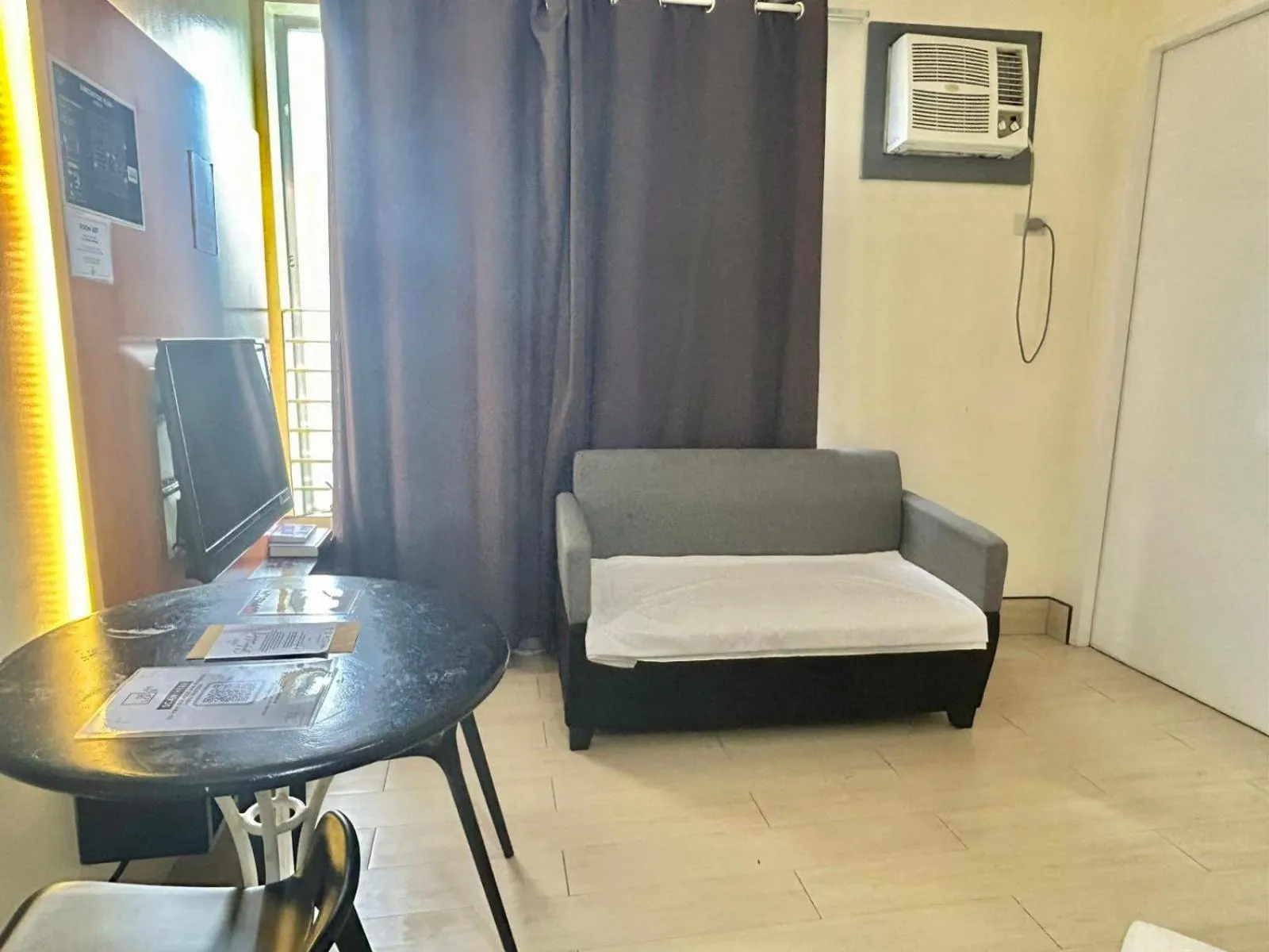 Bed in Selah Lofts Hotel