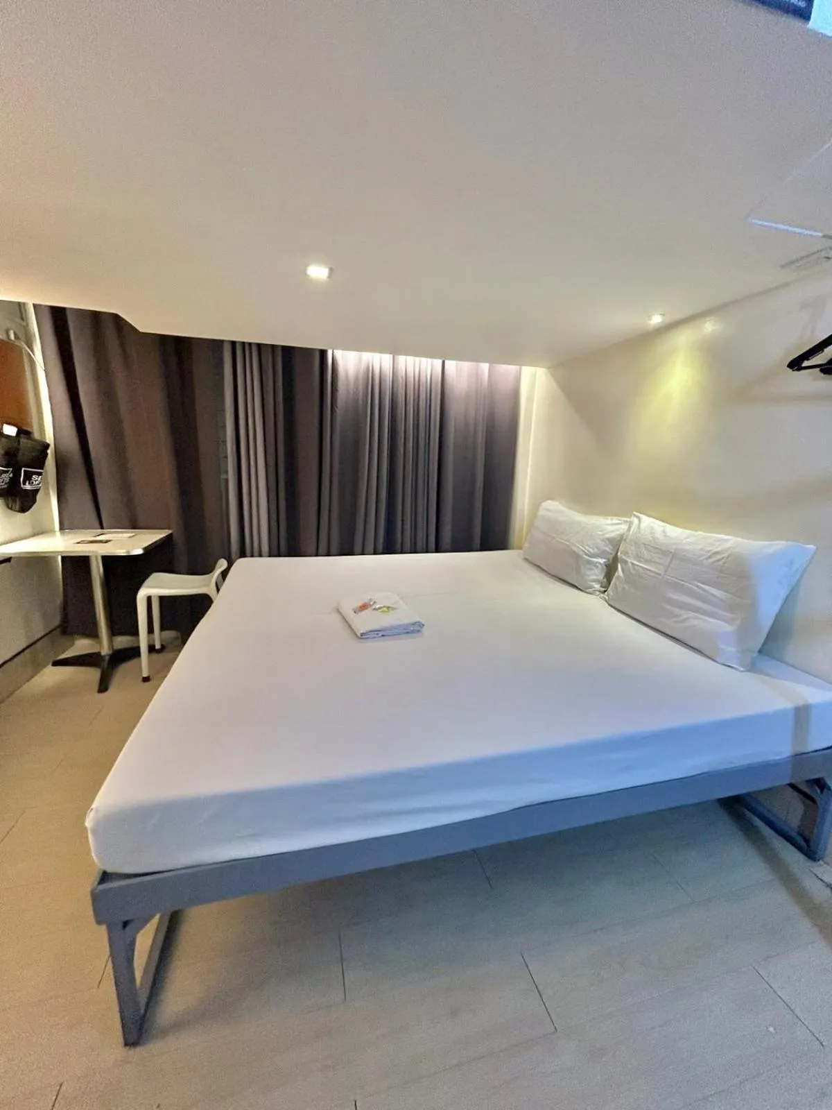 Bed in Selah Lofts Hotel