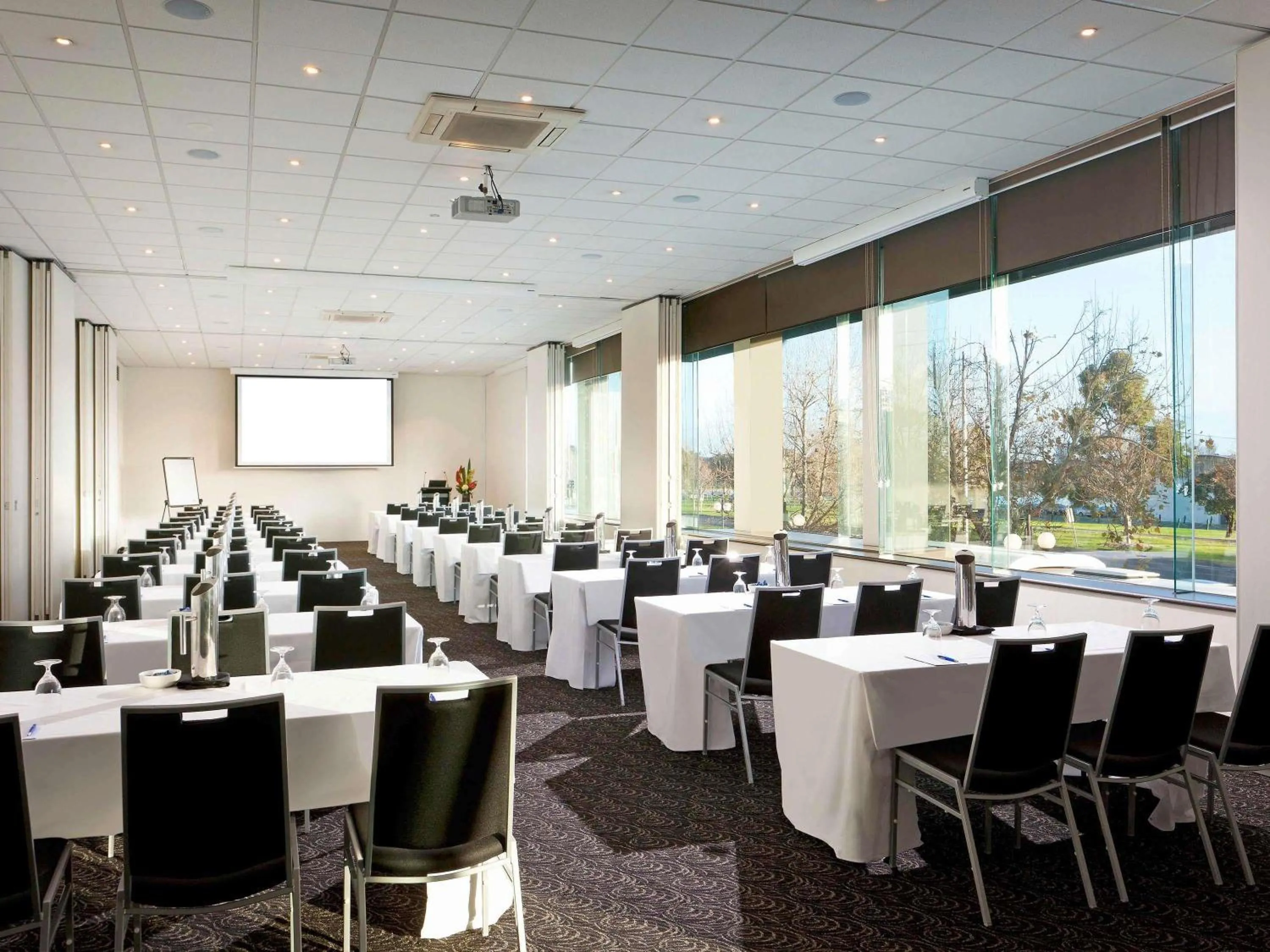 Meeting/conference room in Pullman Melbourne Albert Park