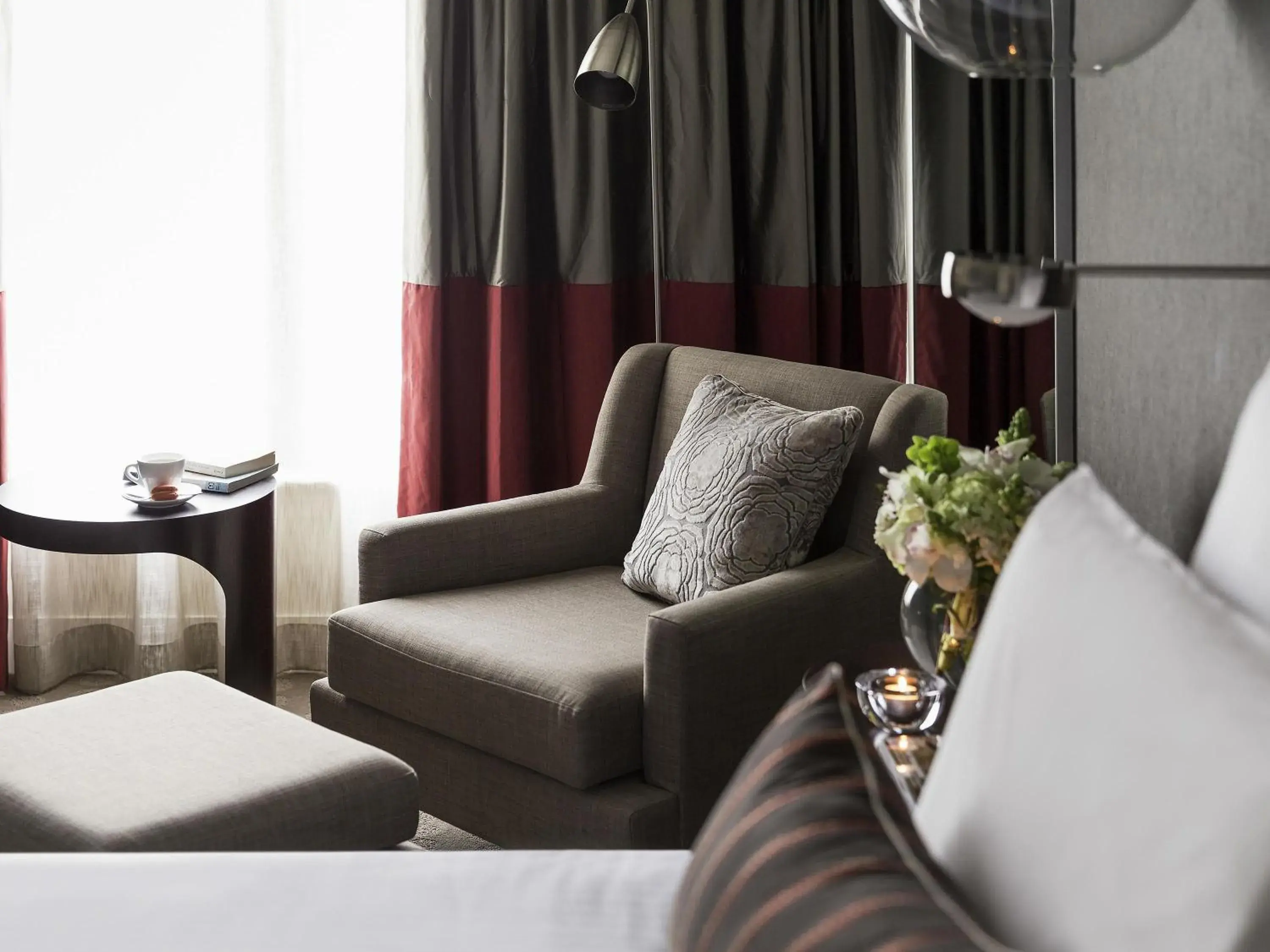 Deluxe Suite in Pullman Melbourne Albert Park Deluxe Suite in Pullman Melbourne Albert Park