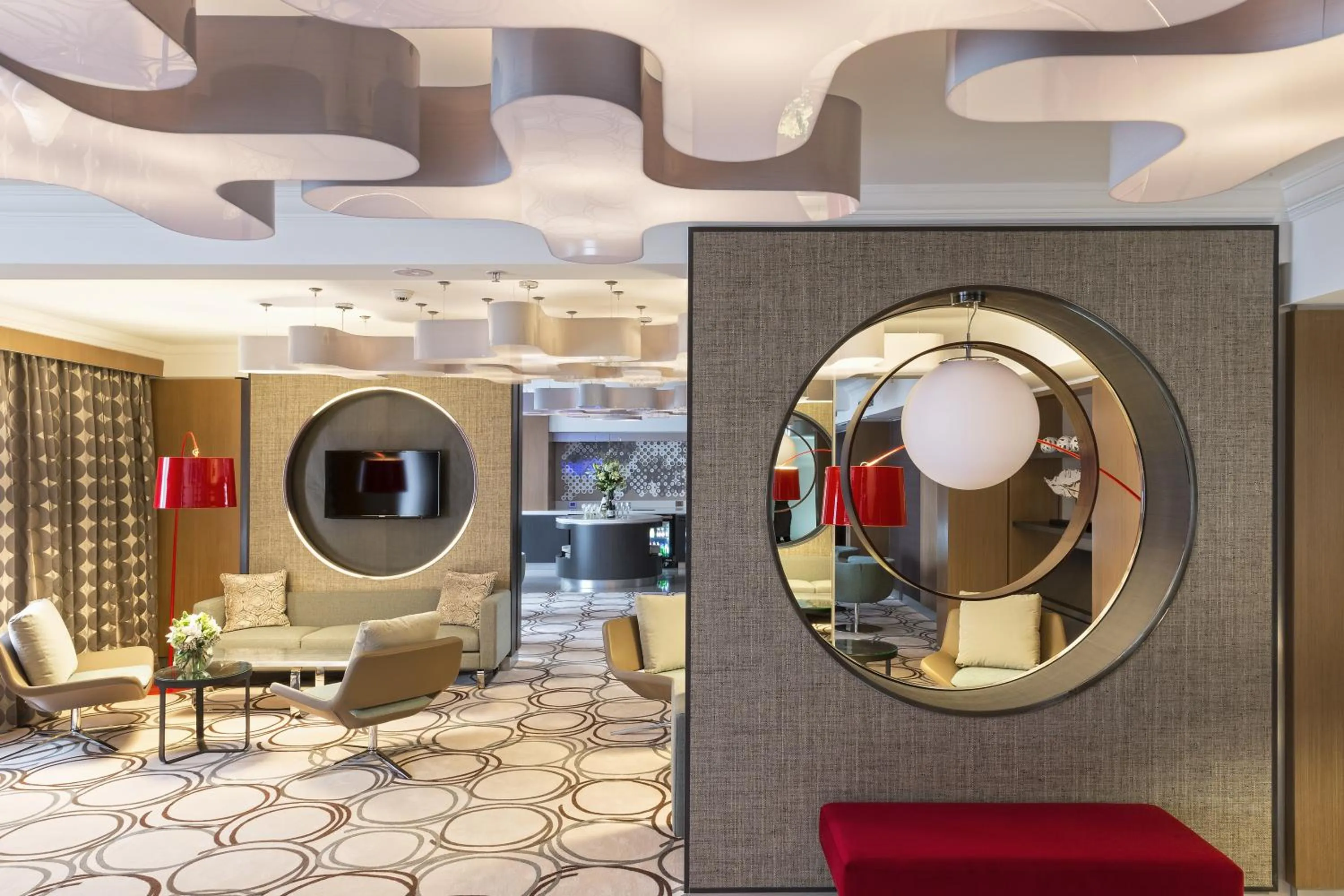 Lounge or bar in Pullman Melbourne Albert Park