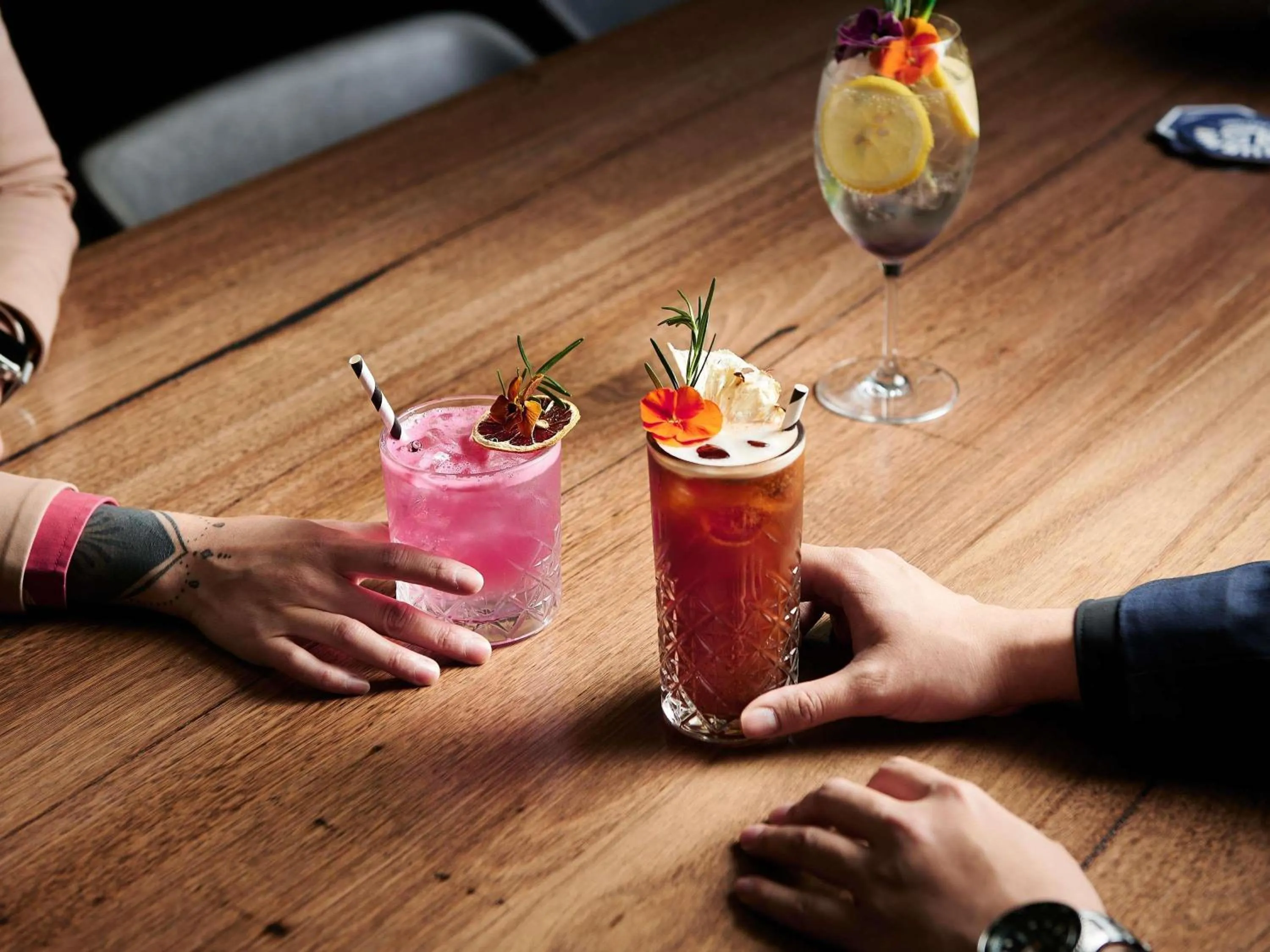 Lounge or bar in Pullman Melbourne Albert Park