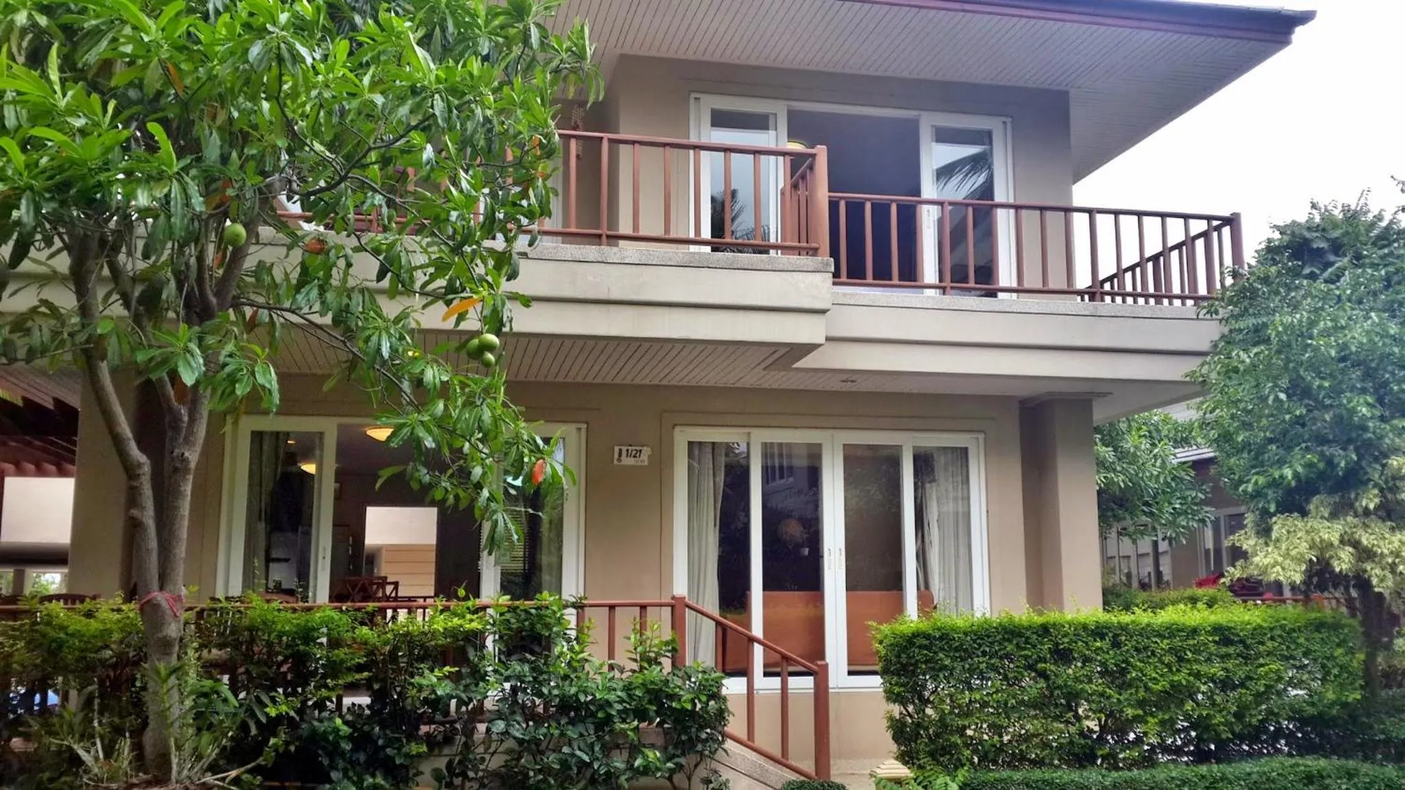 Balcony/Terrace in Baan Talay Samran 4 Bedrooms Villa with Beach and 3 pools