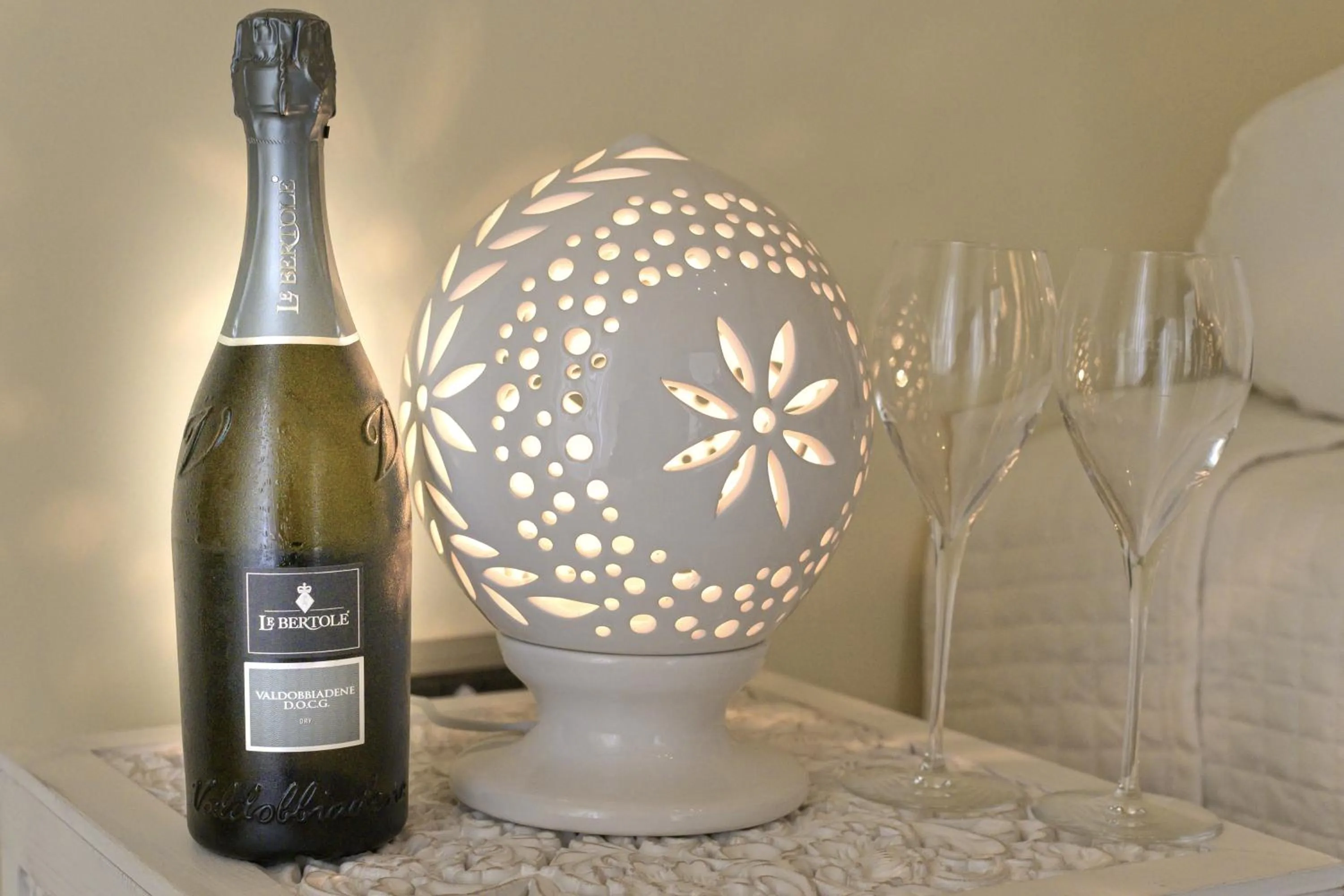 Alcoholic drinks in Perlage Suite Luxury B&B - Amazing view of Trulli