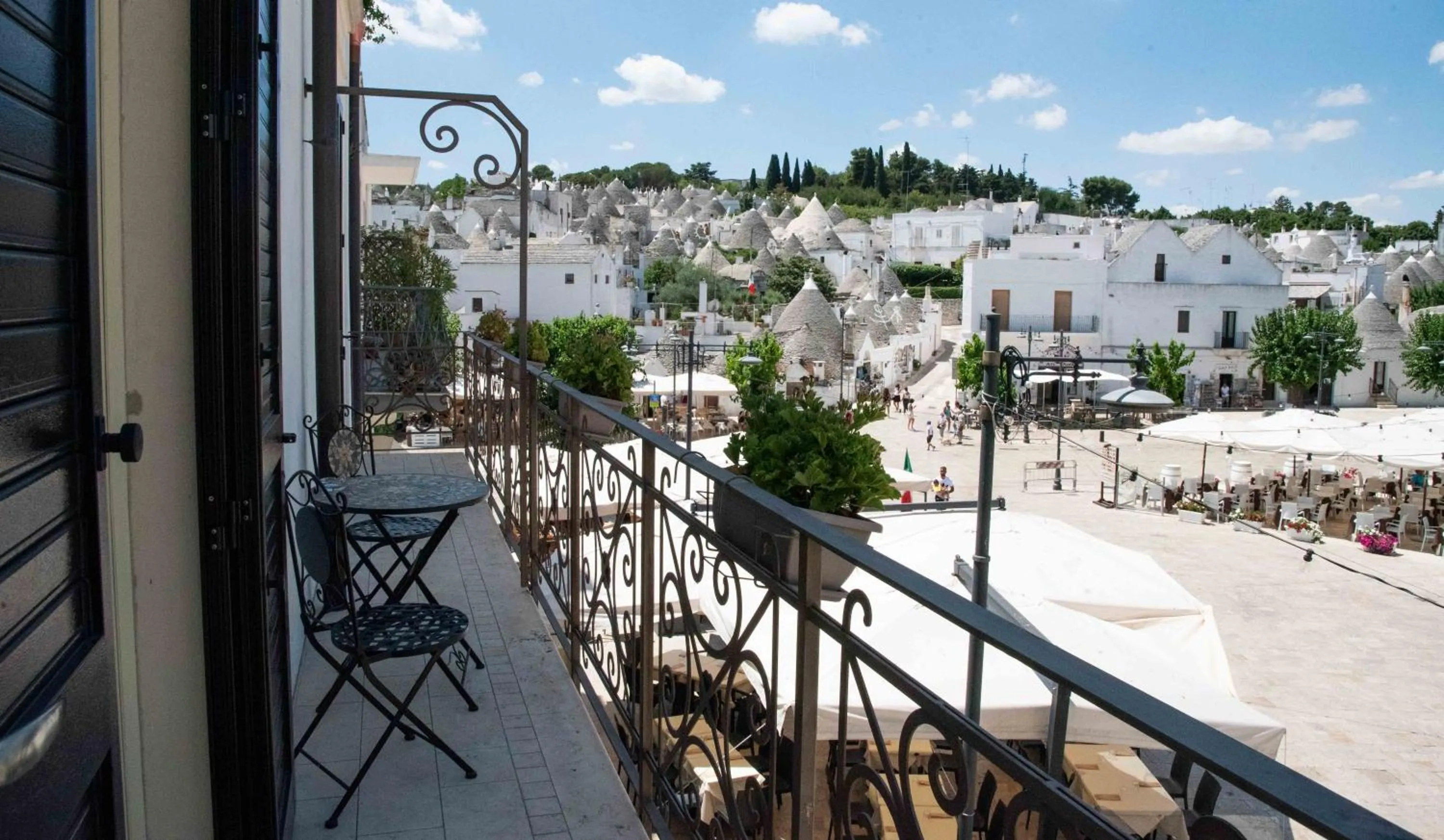 Balcony/Terrace in Perlage Suite Luxury B&B - Amazing view of Trulli