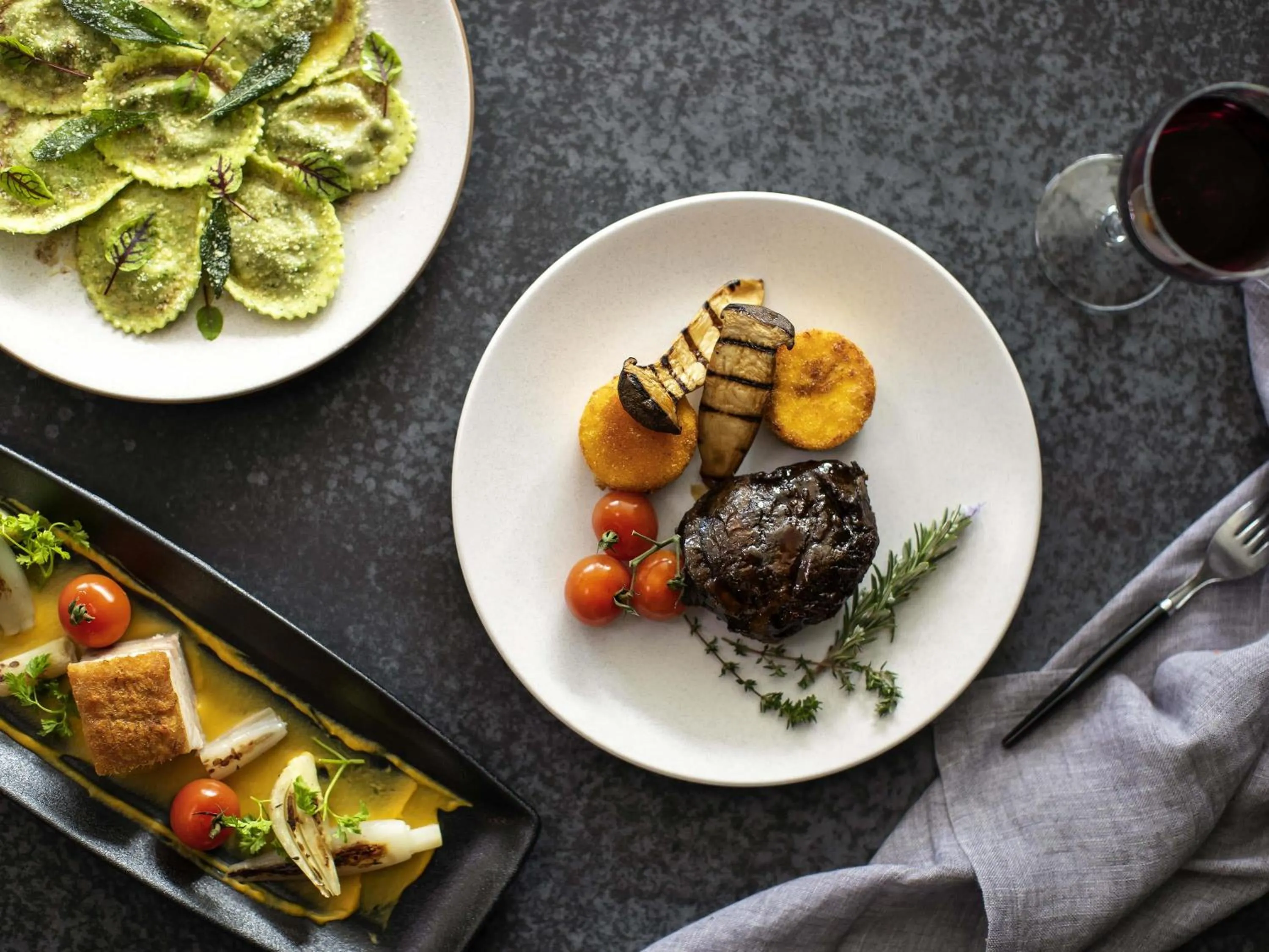 Restaurant/places to eat in Novotel Sydney Parramatta