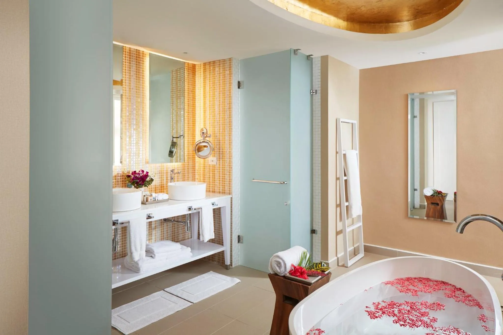 Bathroom, Bed in Azul Beach Resort Negril, Gourmet All Inclusive by Karisma