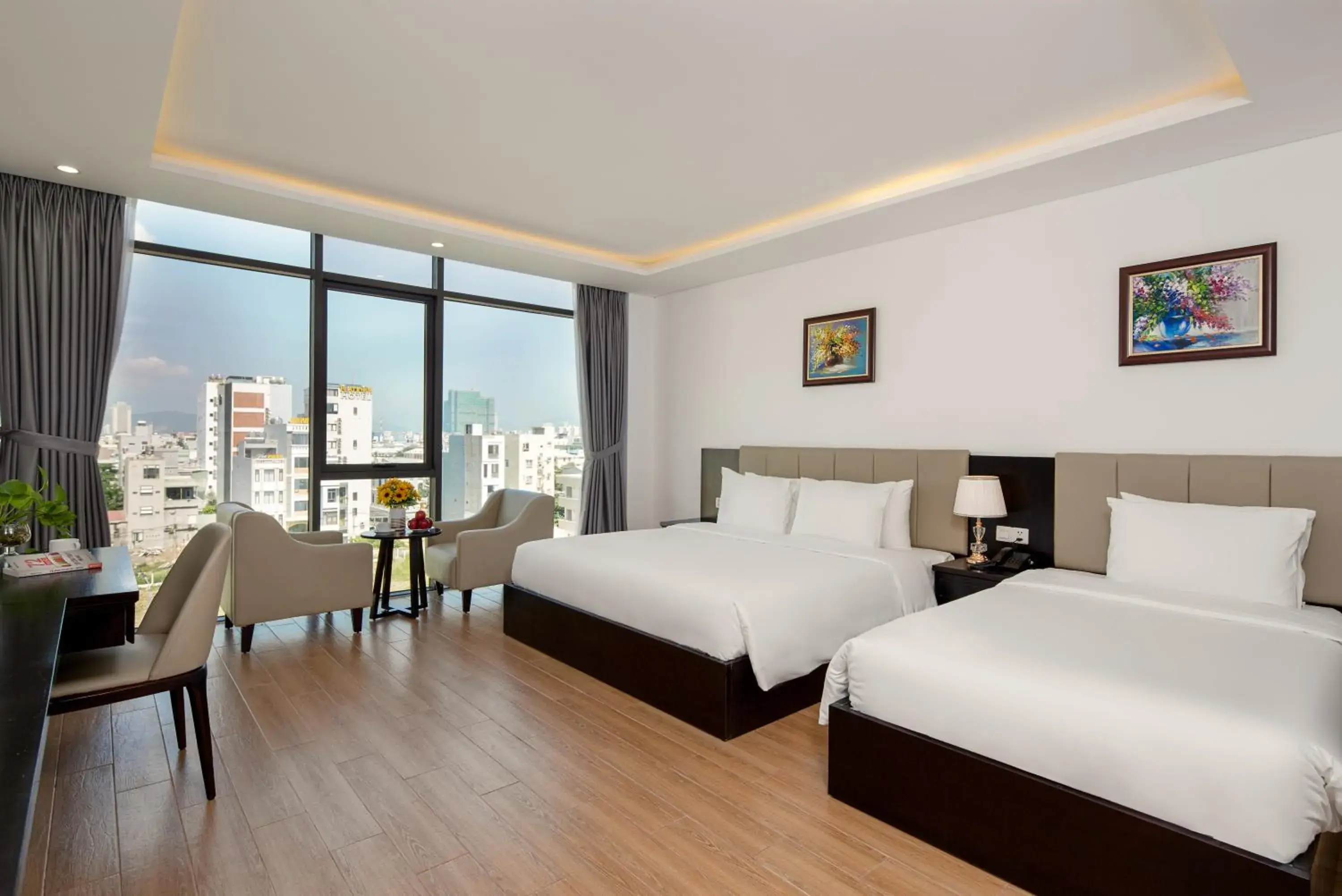 Deluxe Triple Room in Golden Line Hotel Danang Deluxe Triple Room in Golden Line Hotel Danang