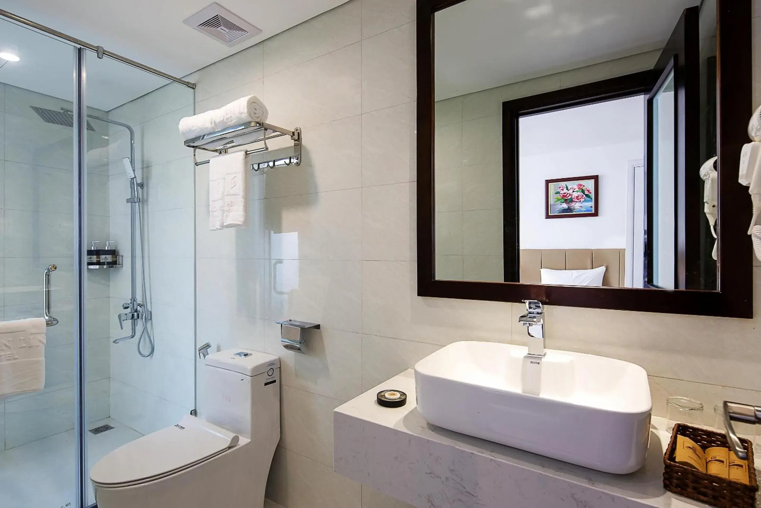 Superior Family Room in Golden Line Hotel Danang Superior Family Room in Golden Line Hotel Danang