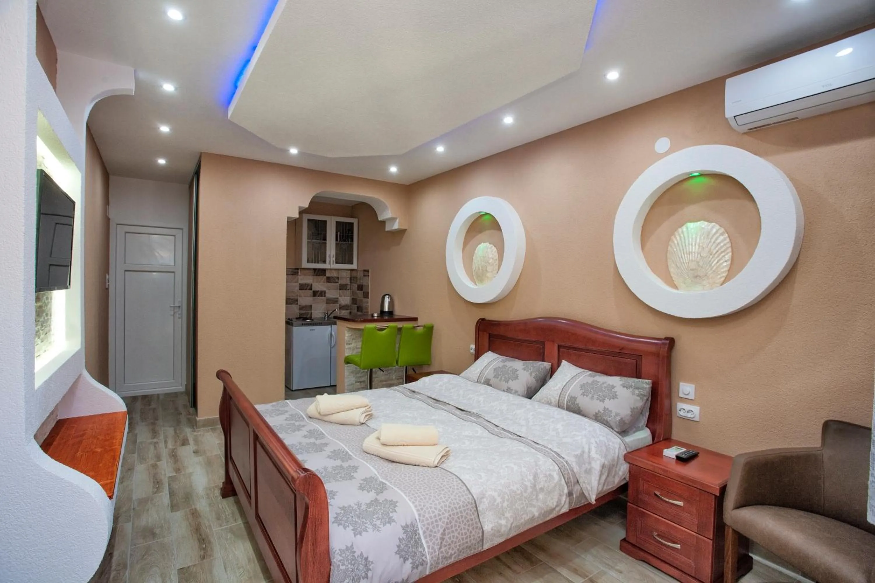 Bed in Apartments Bella Vista