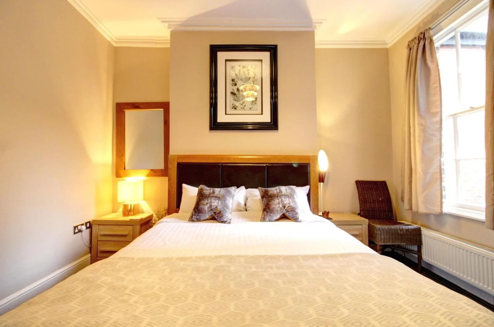 Bed in Chester Apartments