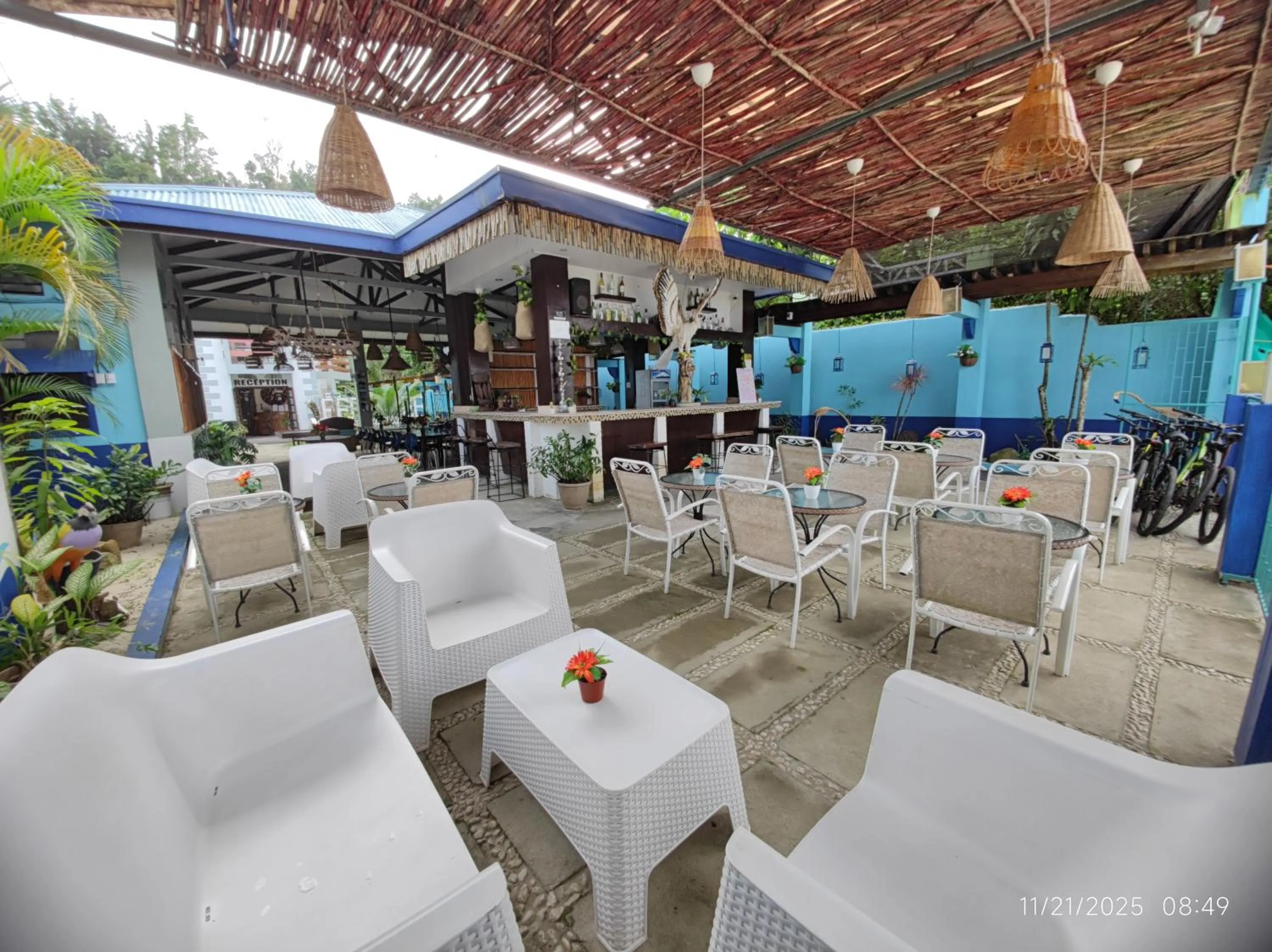 Restaurant/places to eat in Ferellee Beach Front Inn