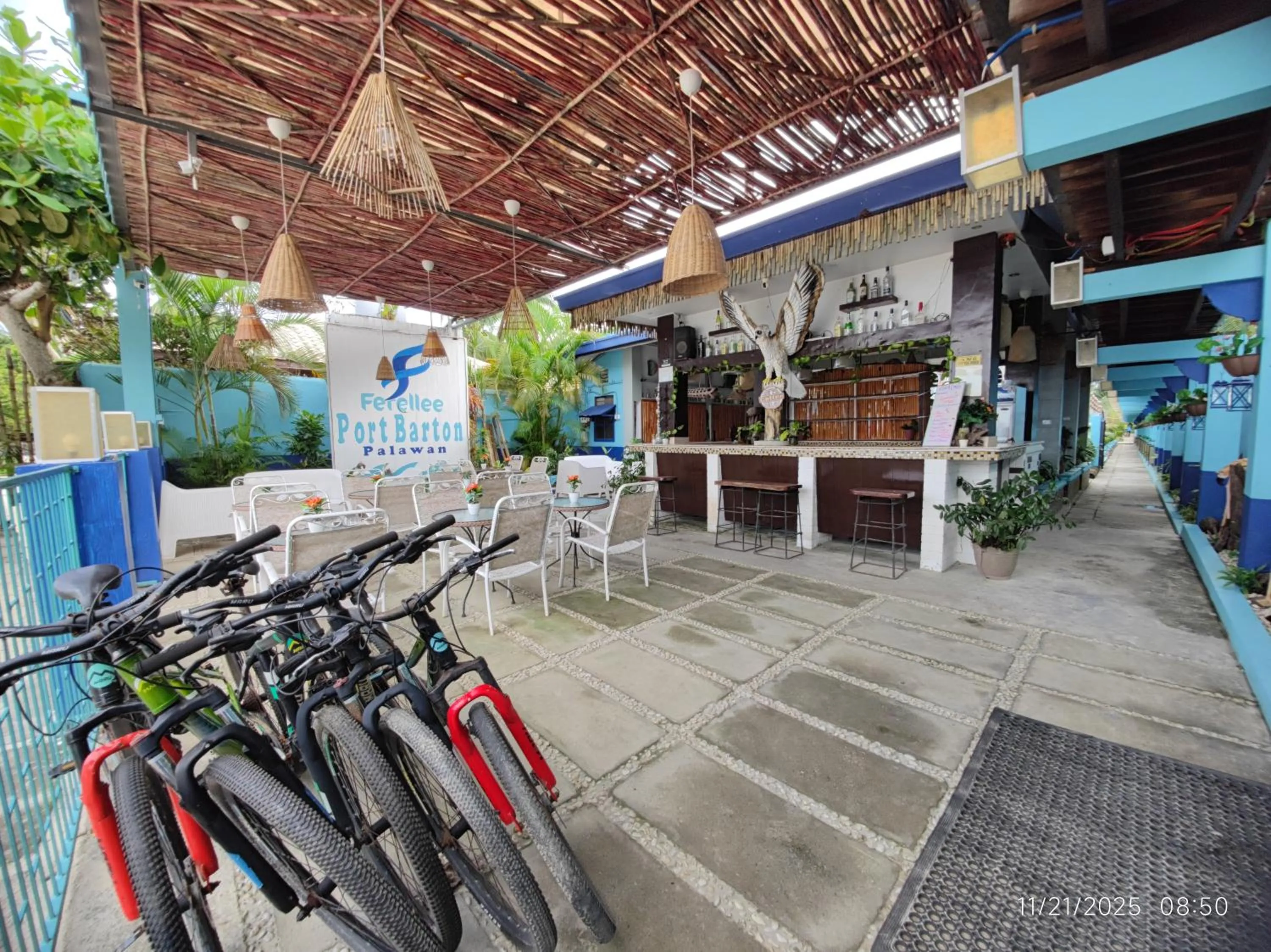 Restaurant/places to eat in Ferellee Beach Front Inn