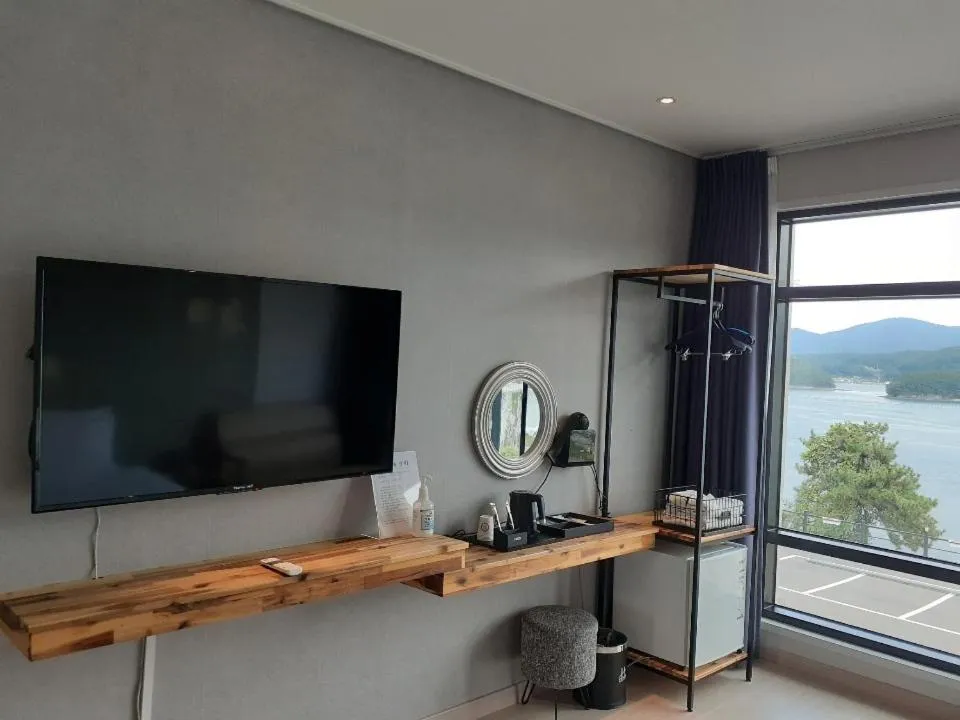 Tongyeong Bridge Hotel