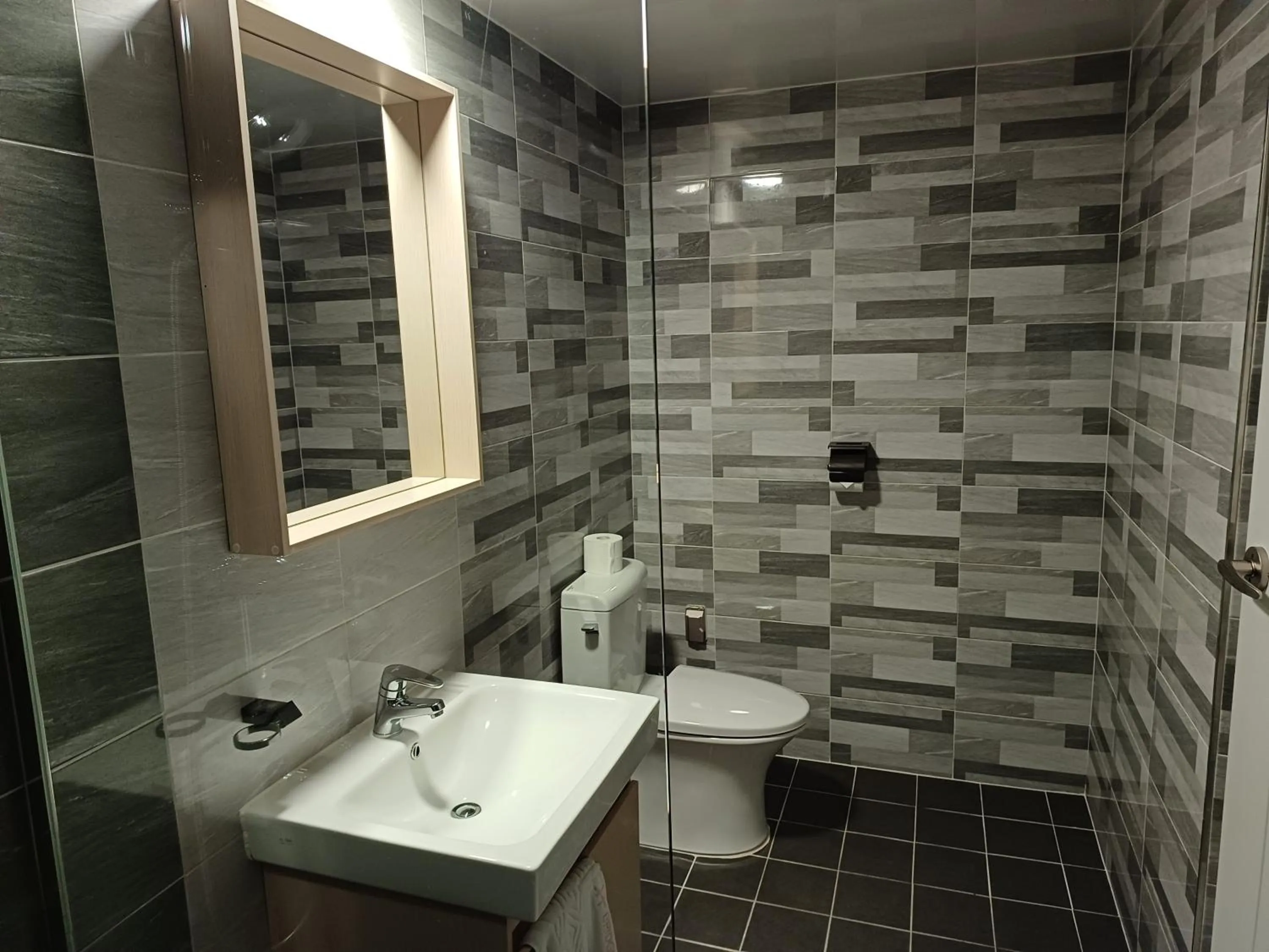 Tongyeong Bridge Hotel