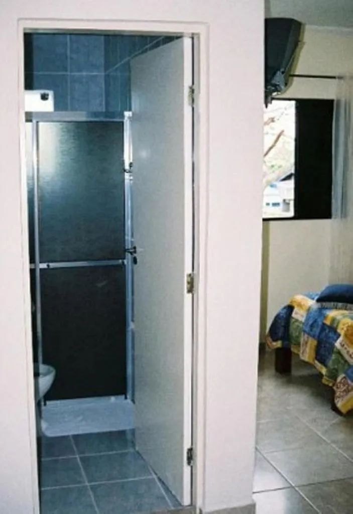 Bathroom, Bed in Hotel Portal de Barequeçaba