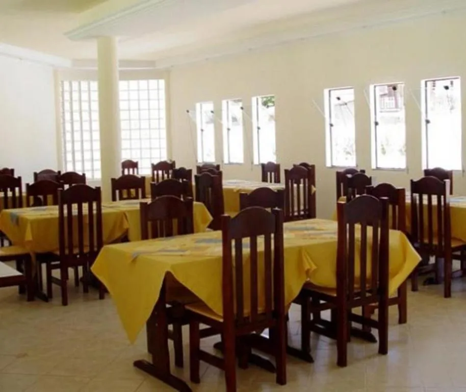 Restaurant/places to eat in Hotel Portal de Barequeçaba