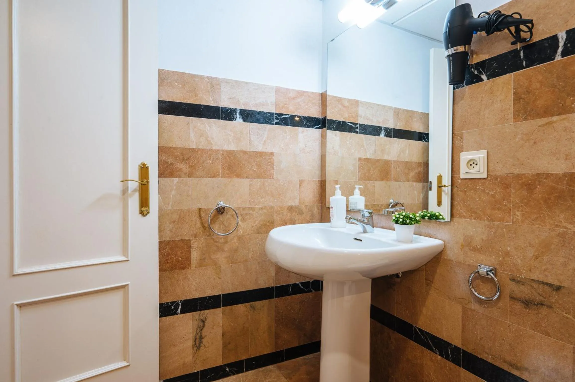 Bathroom in Vidrio 36