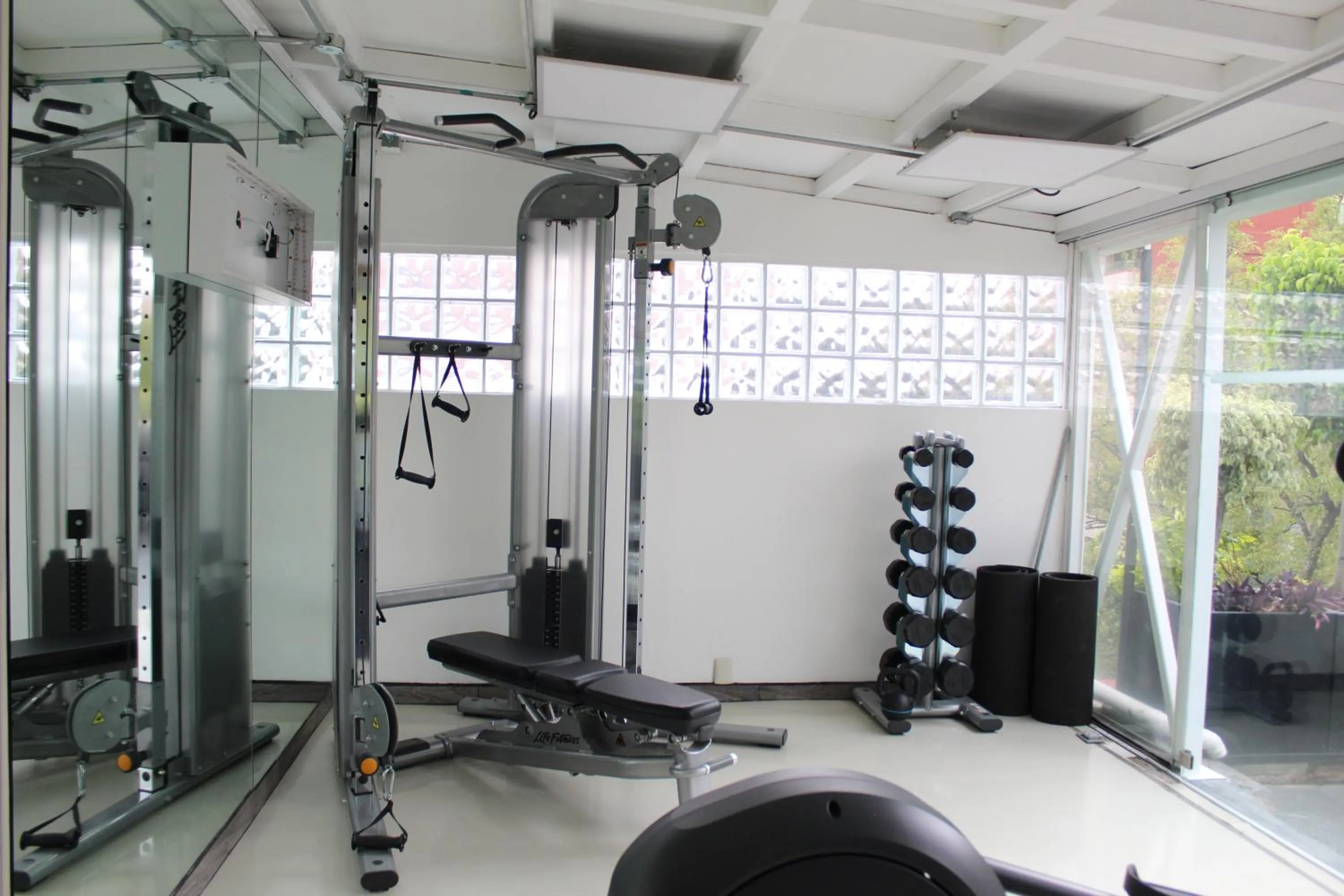 Fitness centre/facilities in Residence L´ Heritage Hipólito Taine by BlueBay