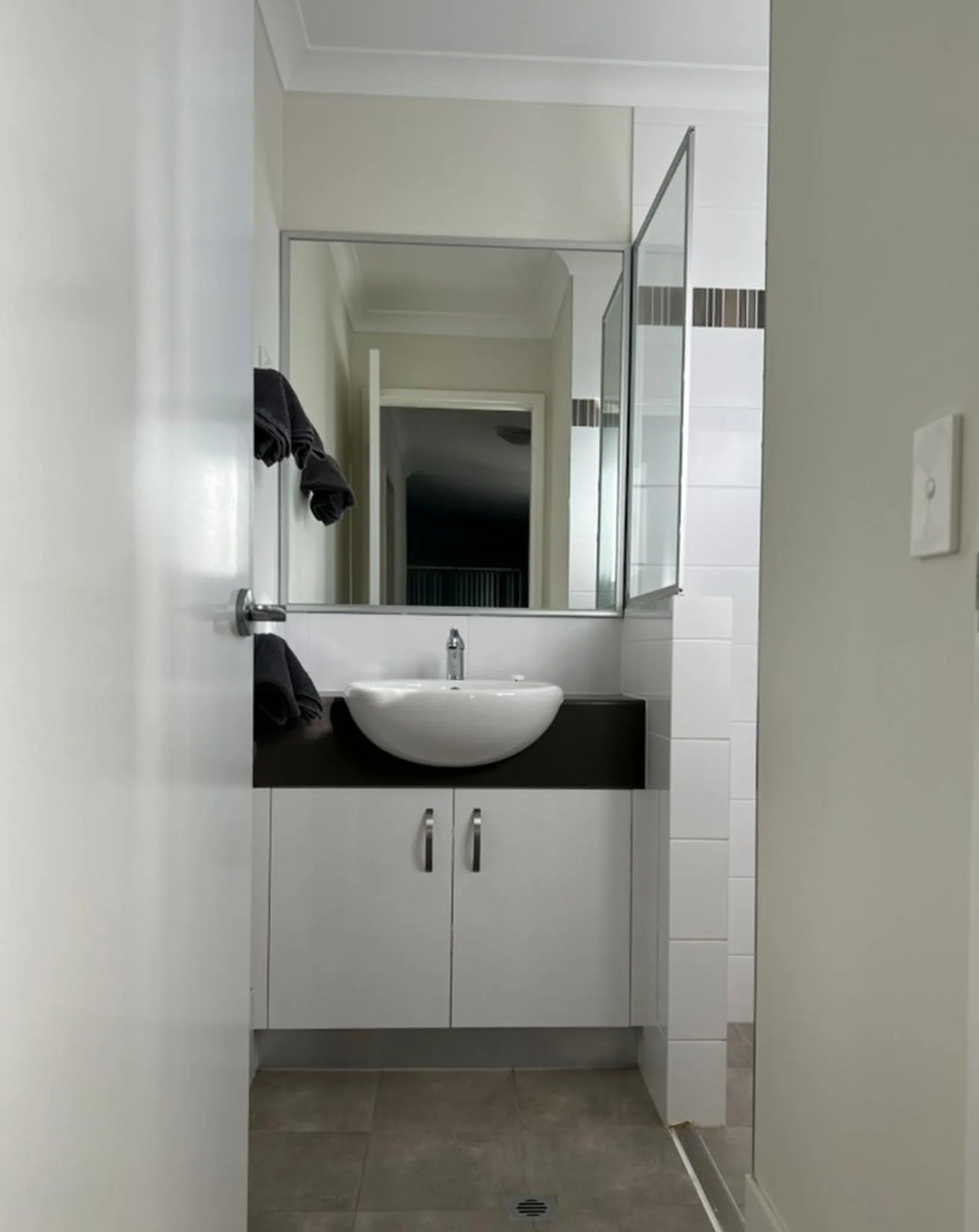 Shower in Manjimup Gateway Hotel