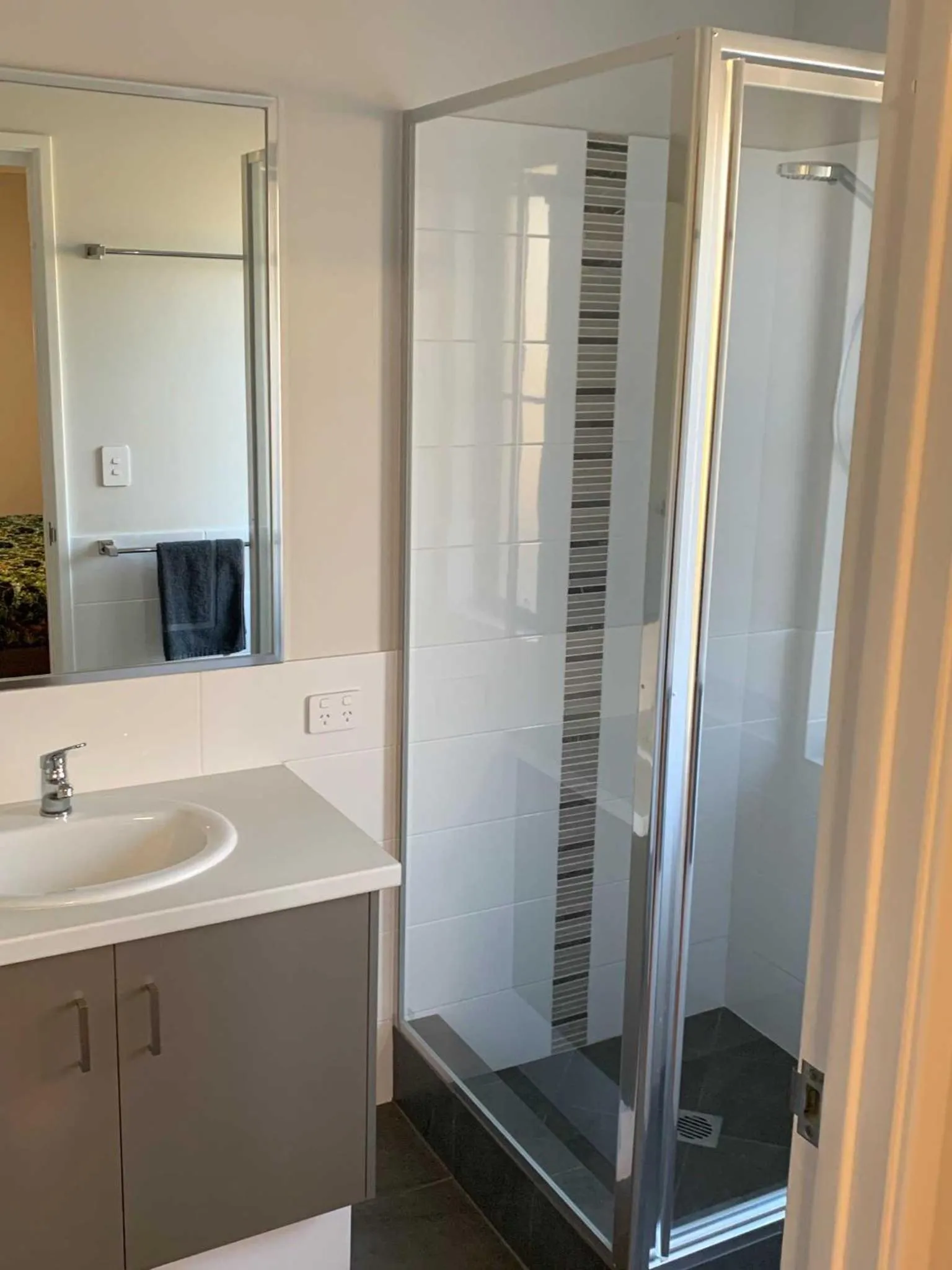 Shower in Manjimup Gateway Hotel