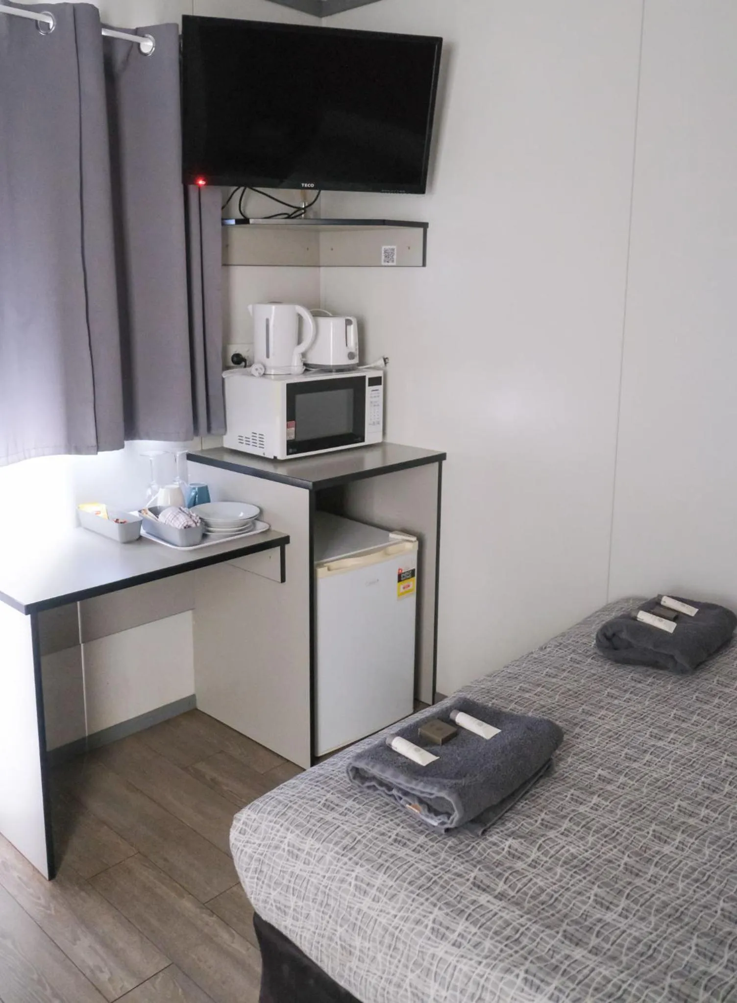 TV and multimedia in Manjimup Gateway Hotel