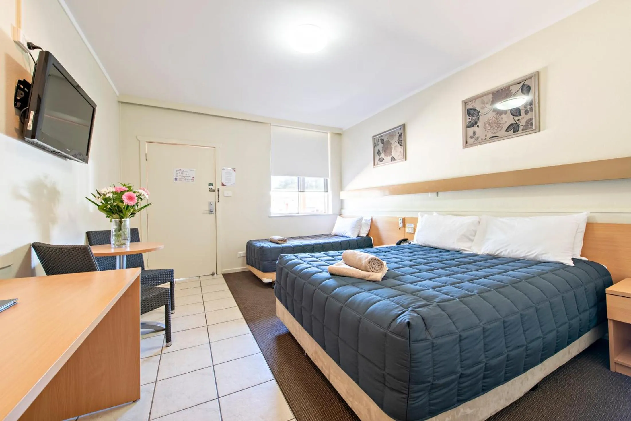 Bed in Matilda Motor Inn