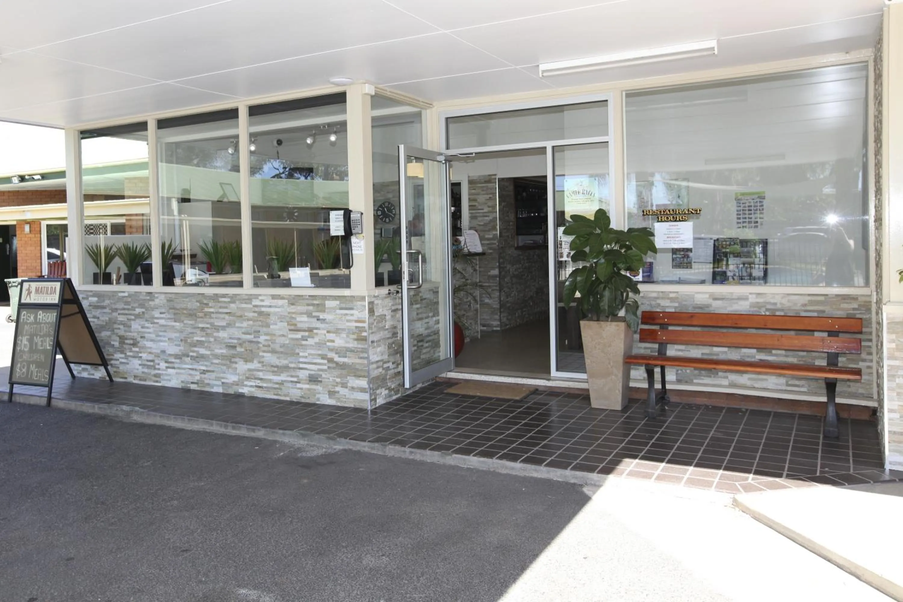 Property building in Matilda Motor Inn