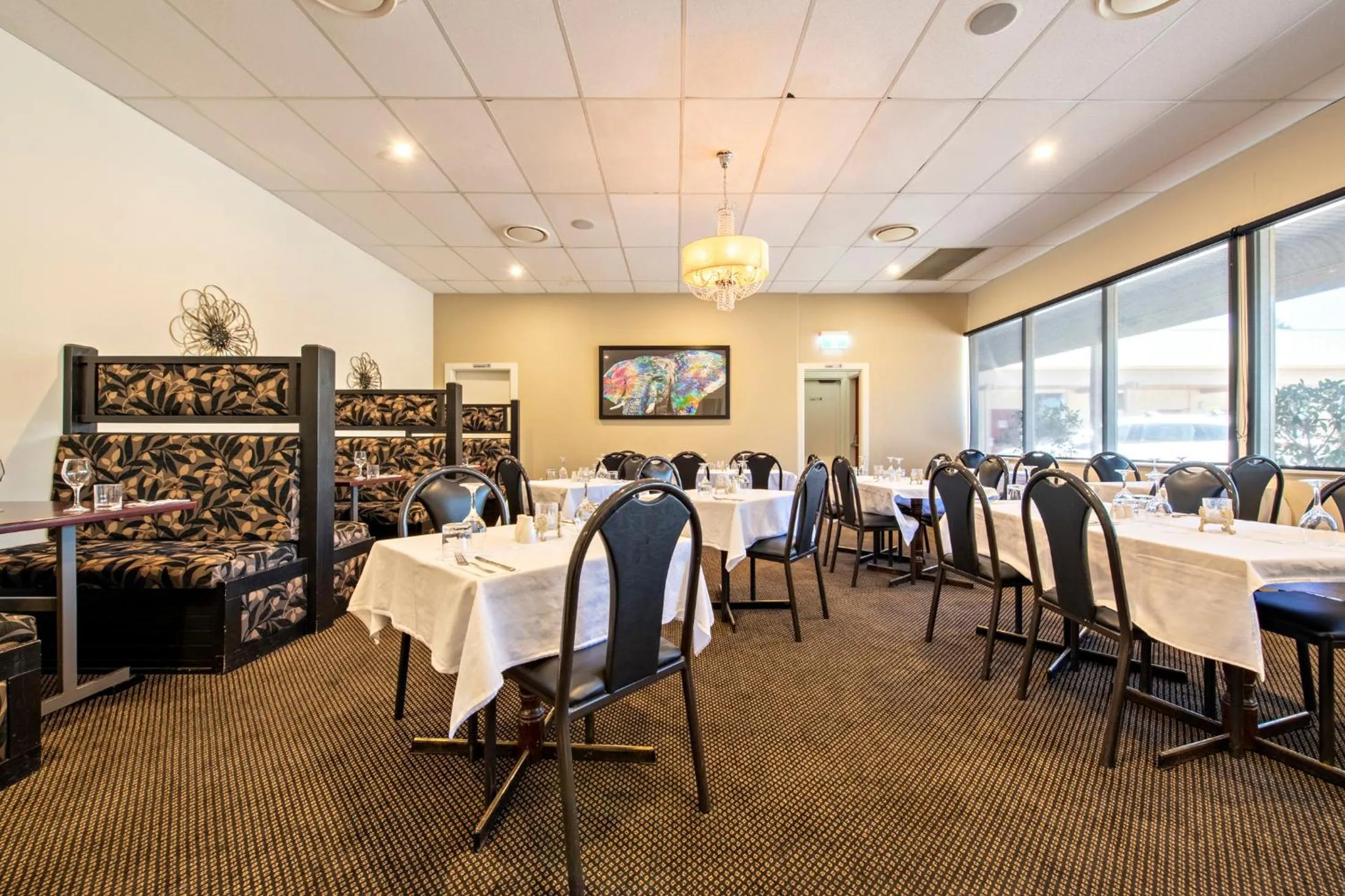 Restaurant/places to eat in Matilda Motor Inn