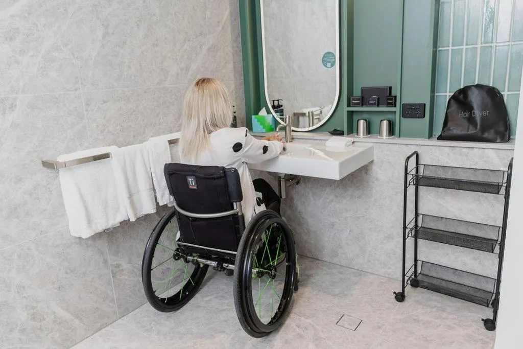 Facility for disabled guests in Bayside Geelong Hotel & Apartments, an Ascend Collection Hotel