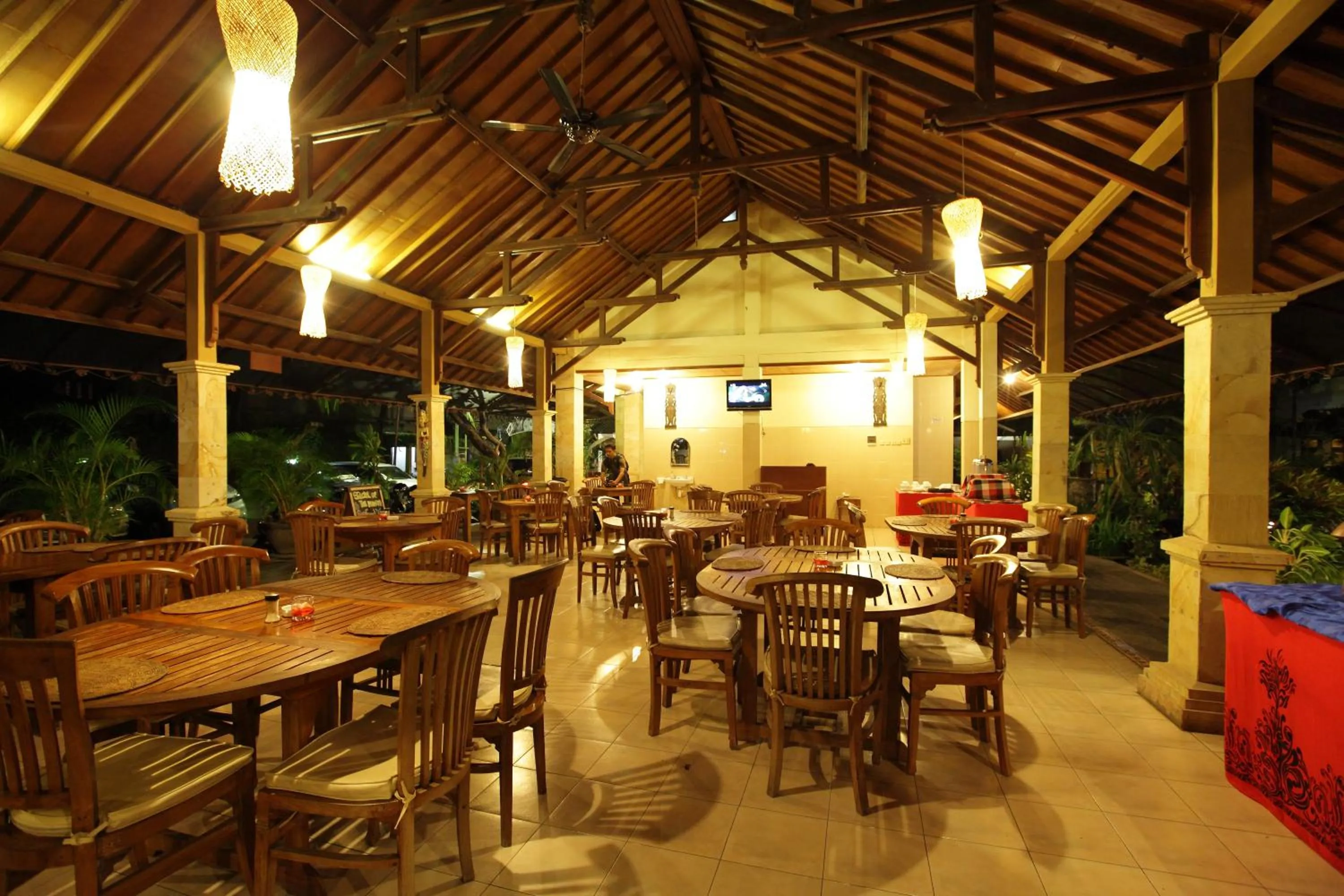 Restaurant/places to eat in Bali Sandy Resort