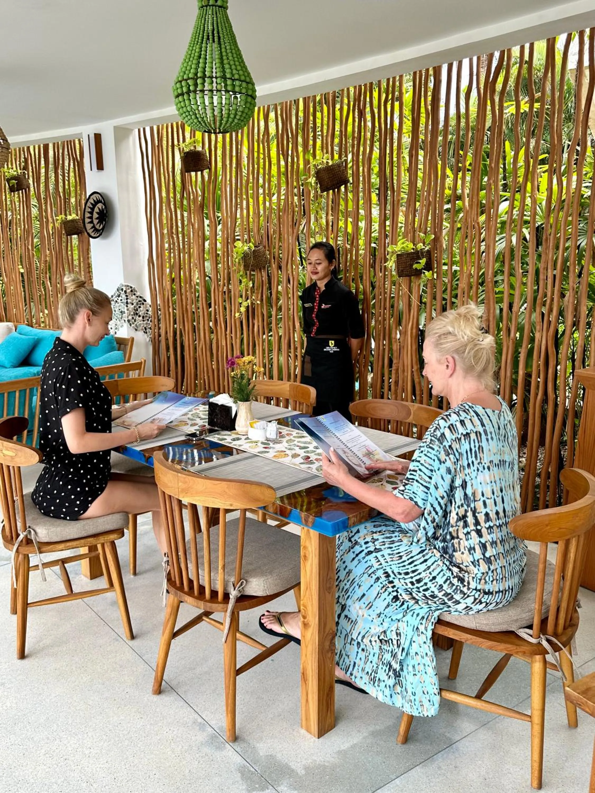 Restaurant/places to eat in Orlowsky Discovery Candidasa Hotel