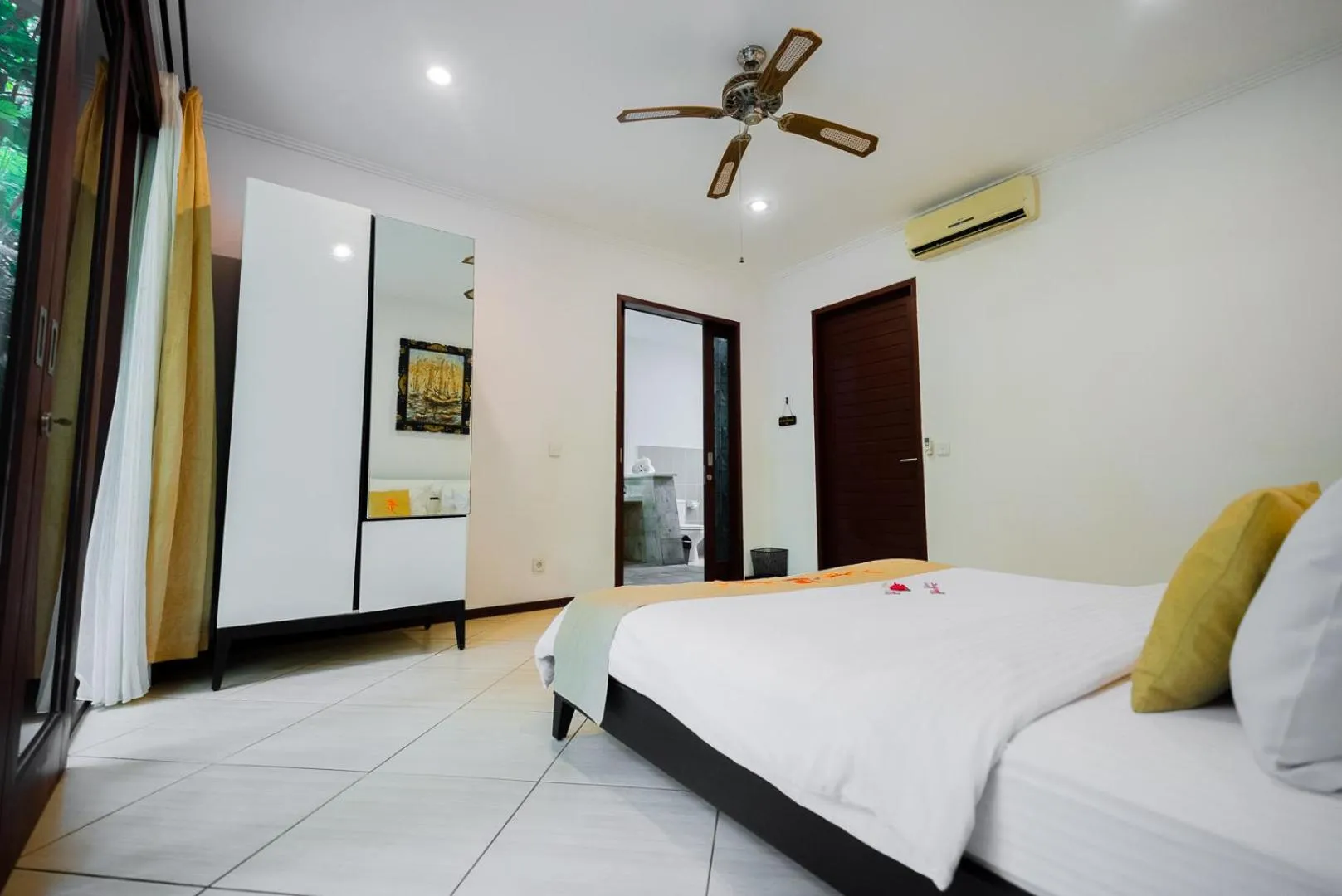 Bed in Orlowsky Discovery Candidasa Hotel