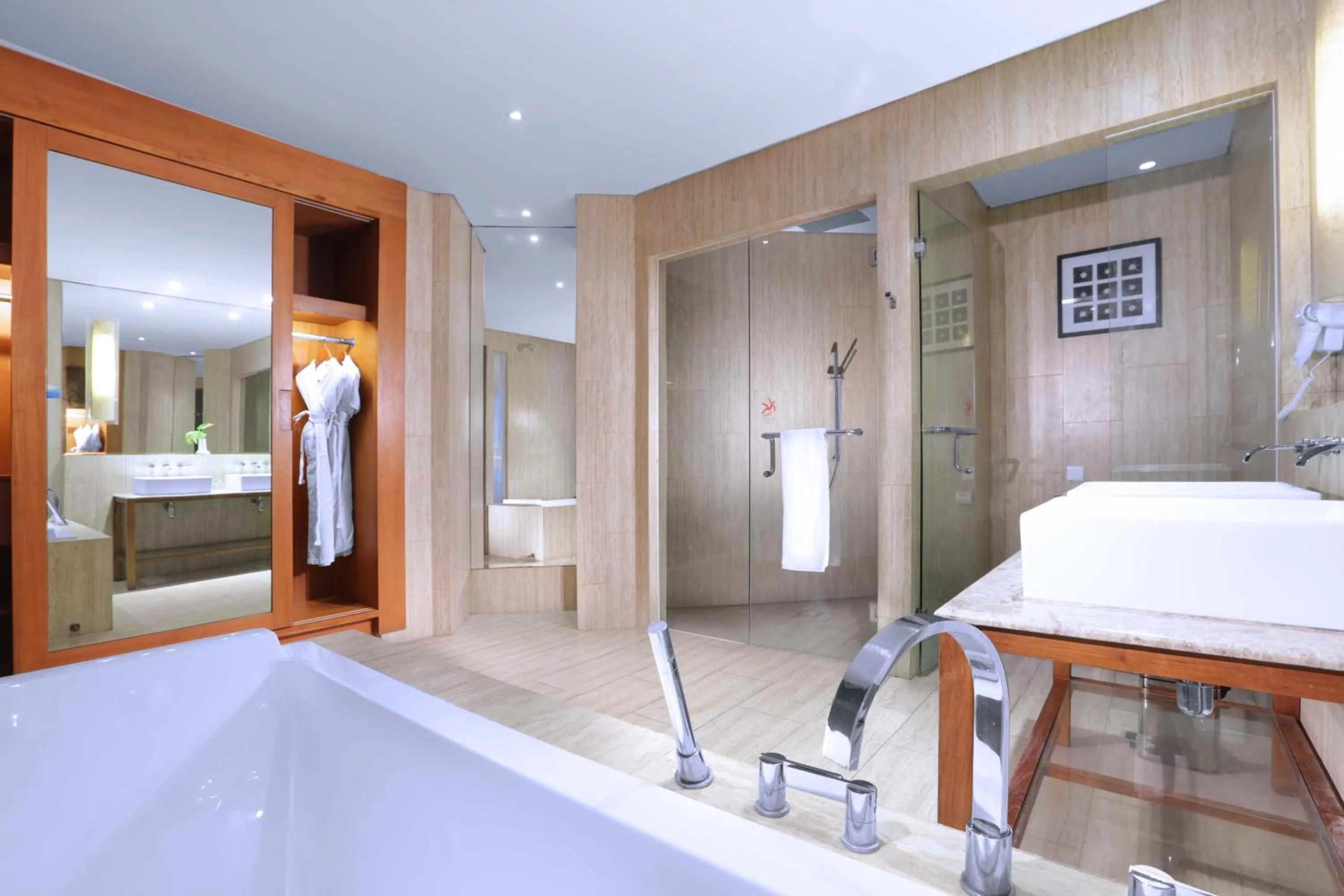 Shower, Bed in Lv8 Resort Hotel