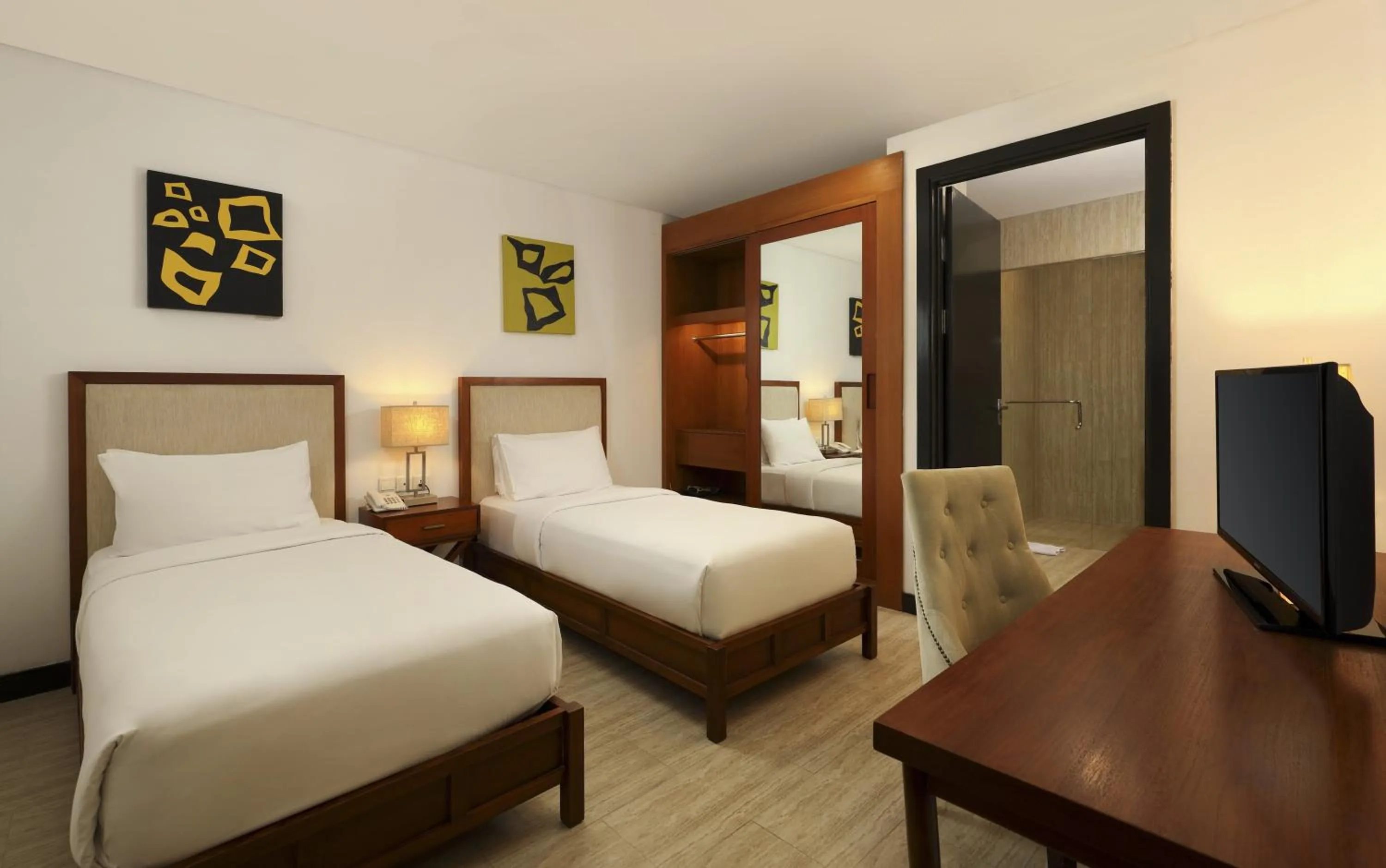 Property building, Bed in Lv8 Resort Hotel