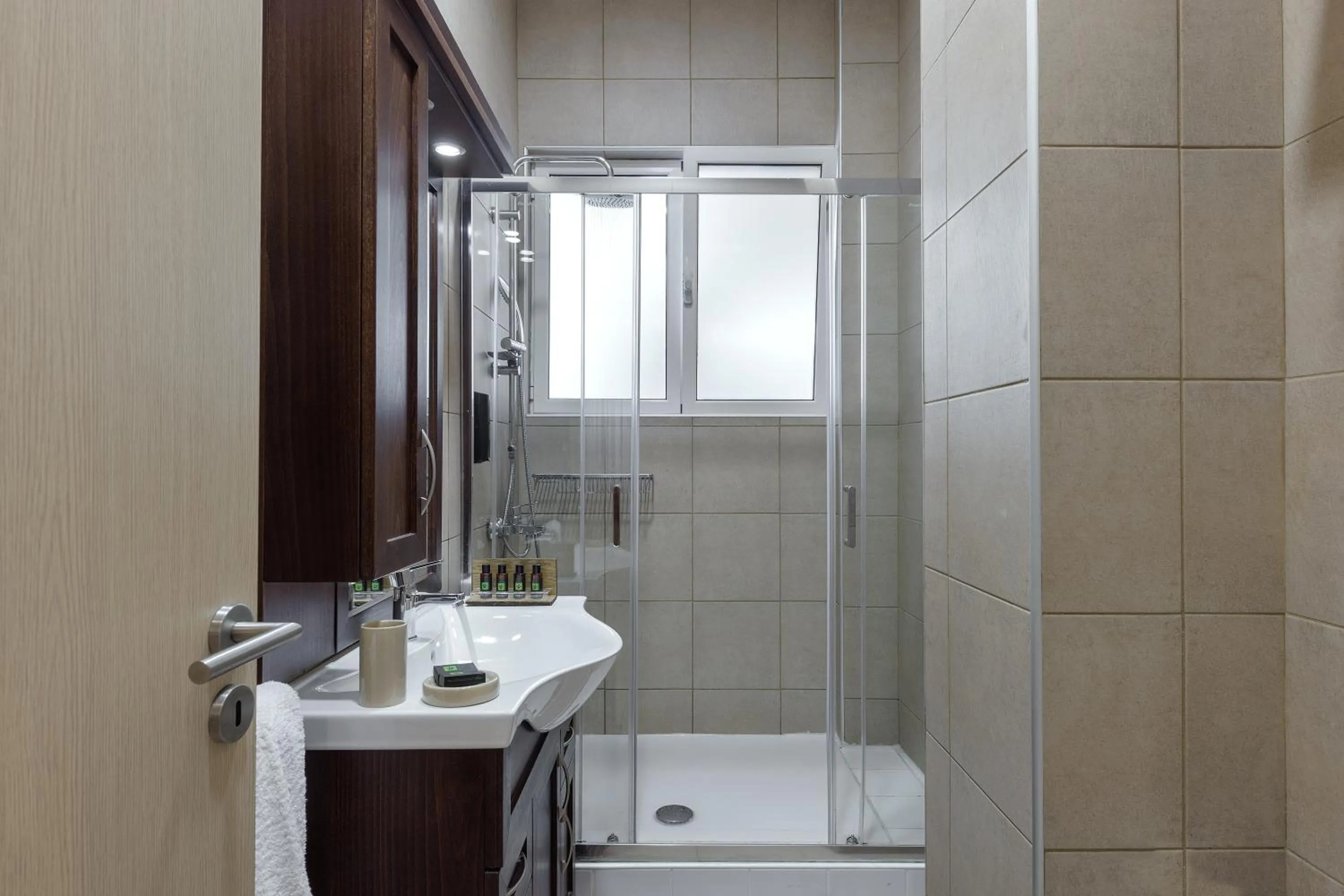 Shower in Athens Manor Houses