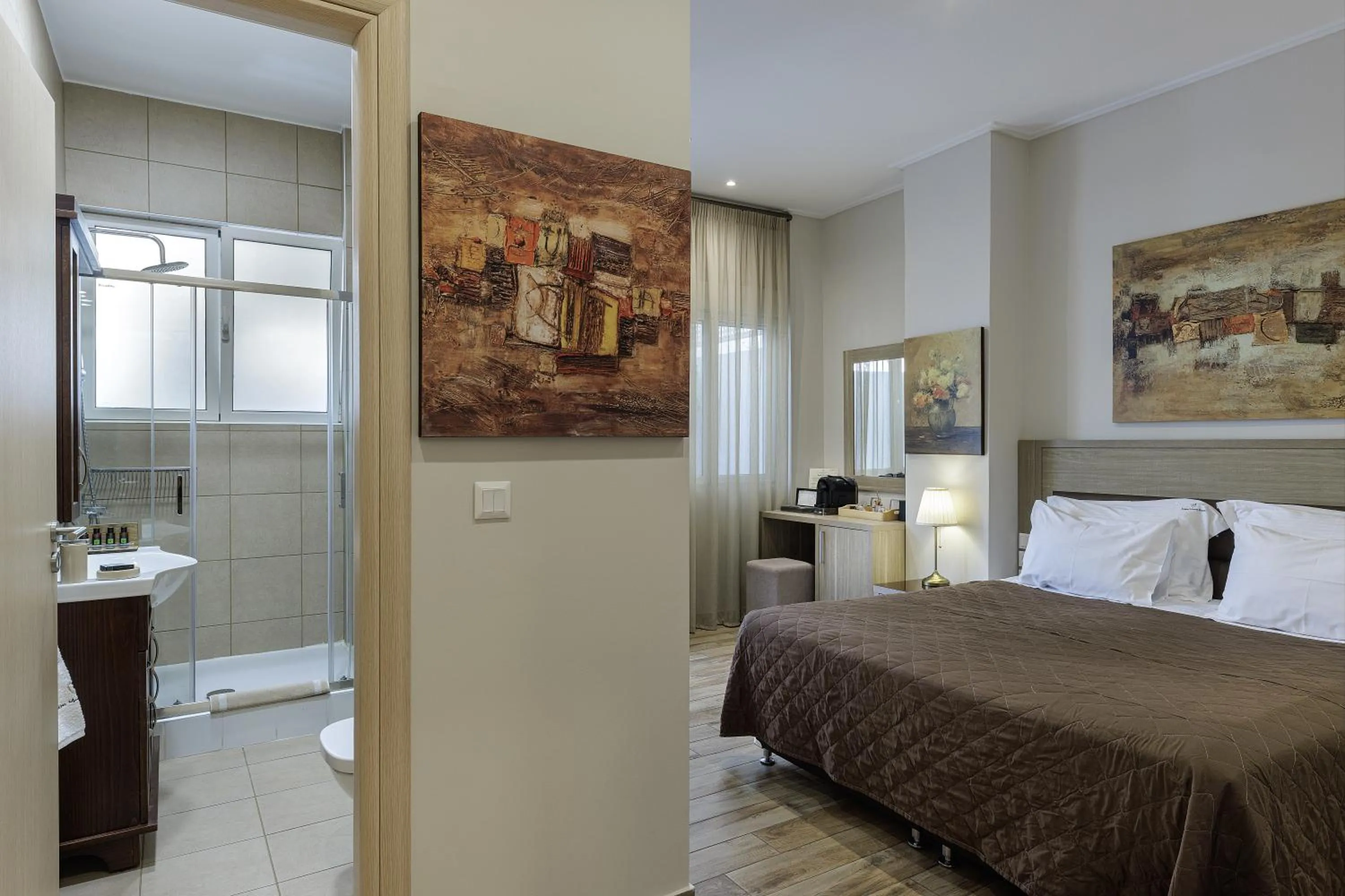 Bathroom, Bed in Athens Manor Houses