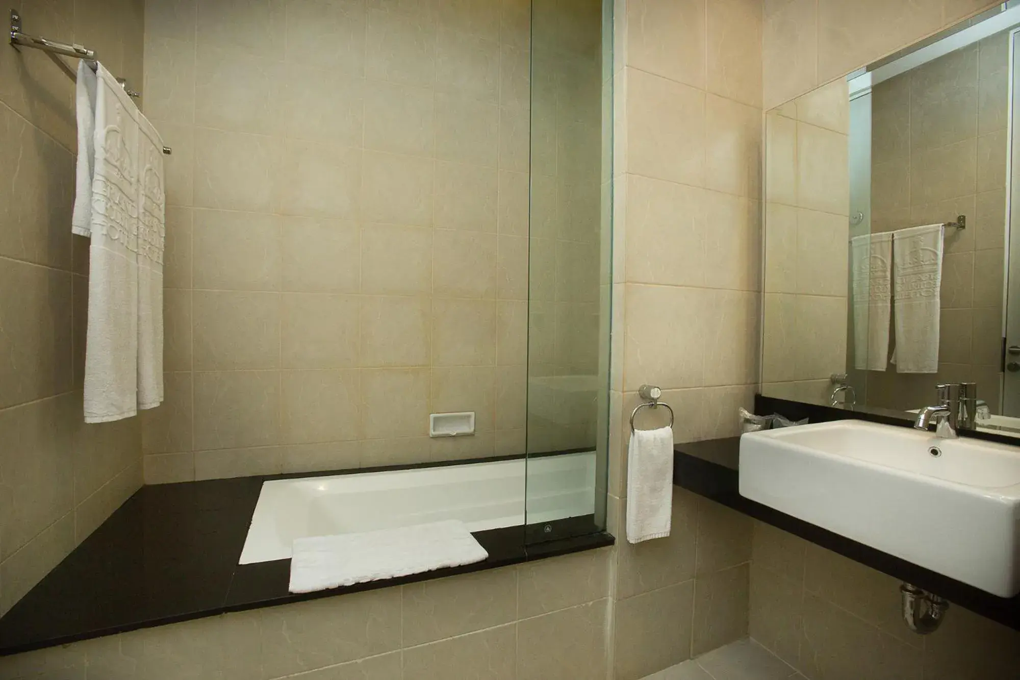 Grand Deluxe in Grand Kecubung Hotel Grand Deluxe in Grand Kecubung Hotel